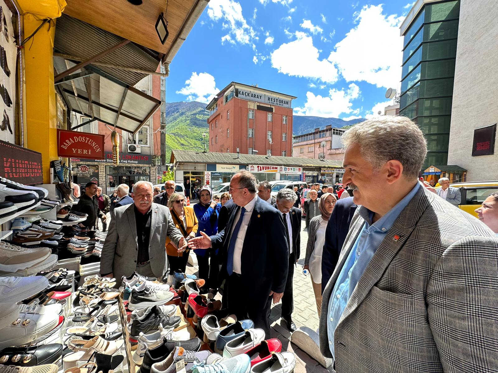 CHP Milletvekili Adayanlarından Esnaf Ziyareti (6)