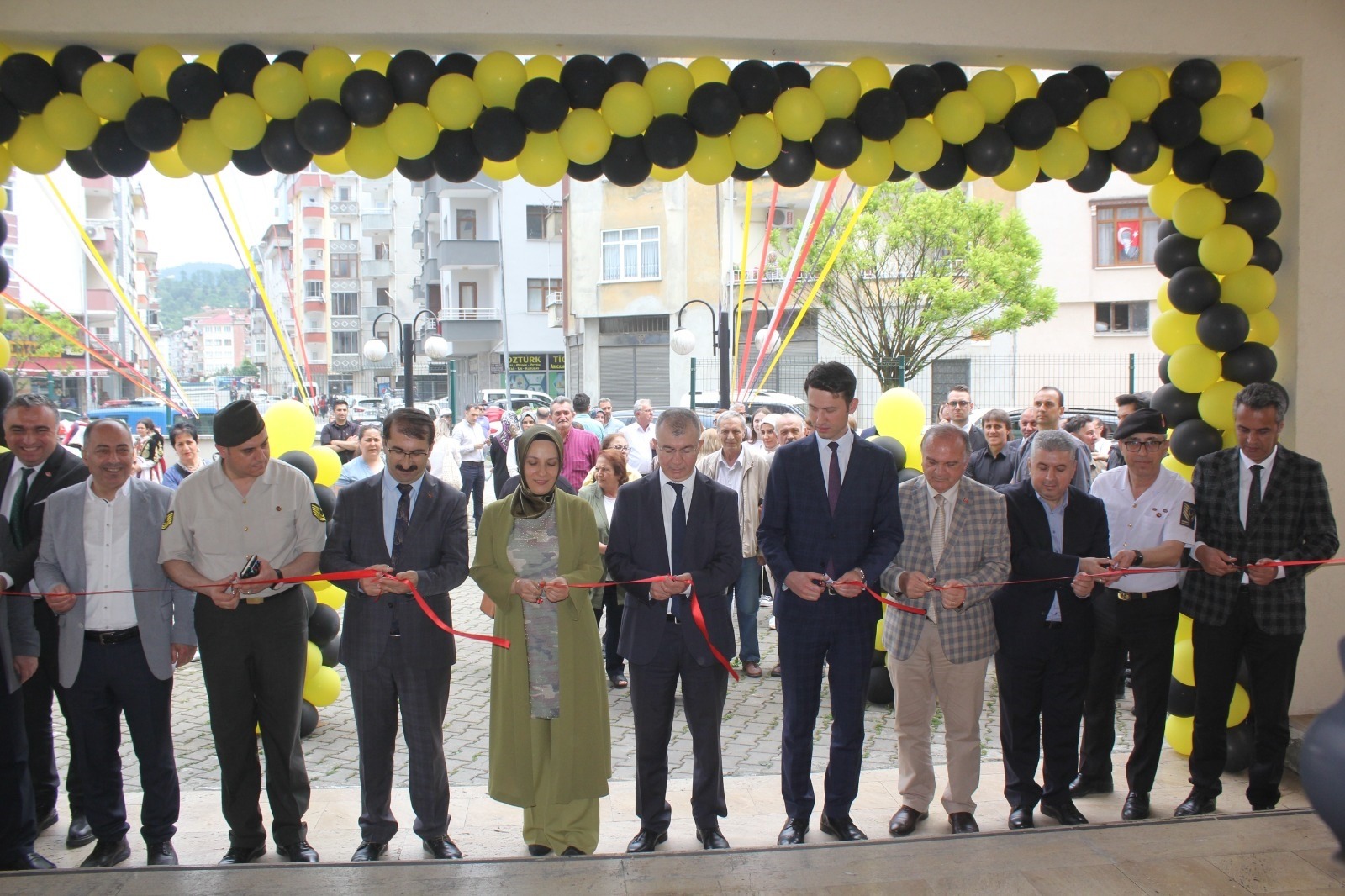 Arhavi Halk Eğitim Merkezi Yıl Sonu Sergisi Açıldı (1)