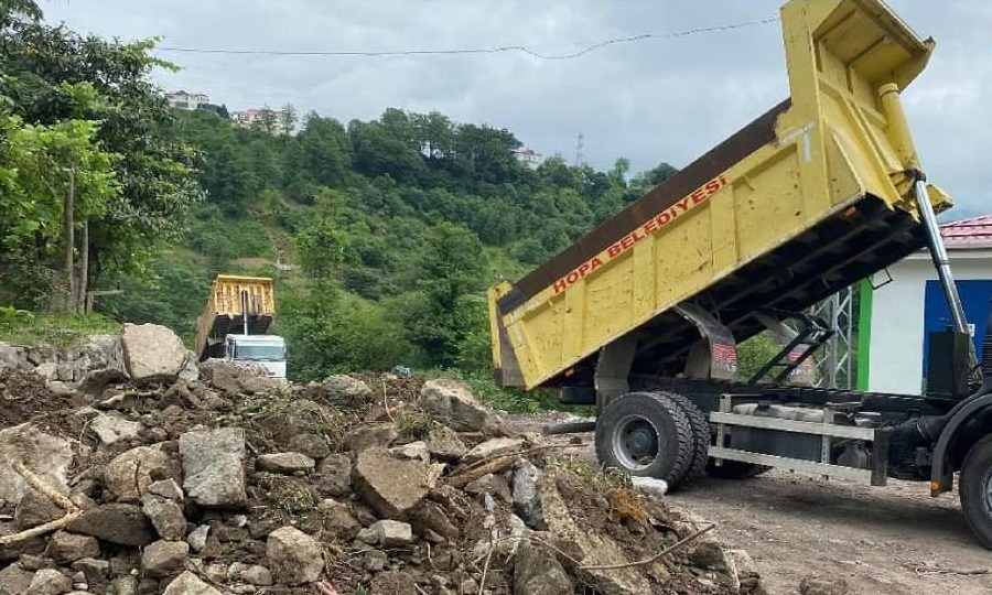 Hopa  Belediyesi  takır takır çalışıyor (2)