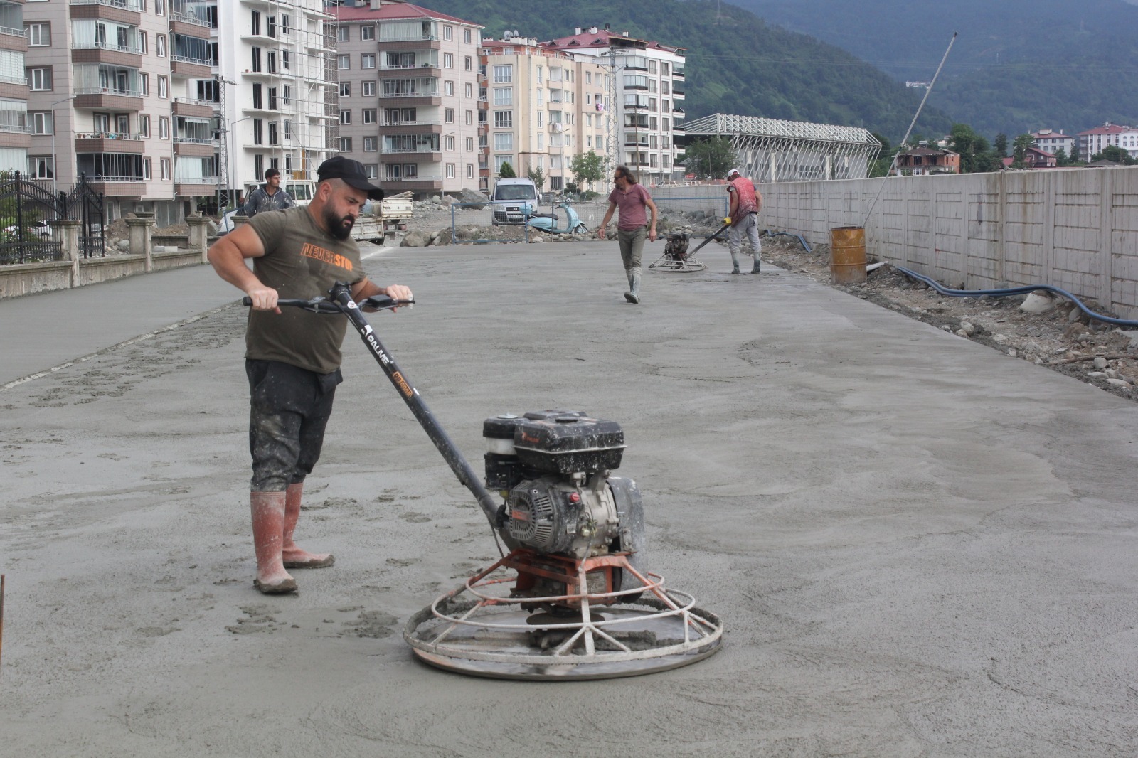 Sel afetinin izleri kapatılıyor (3)