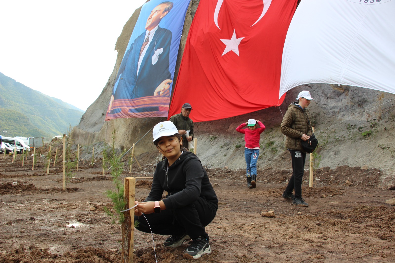 100 Bin Fidan Toprakla Buluşturuldu (10)