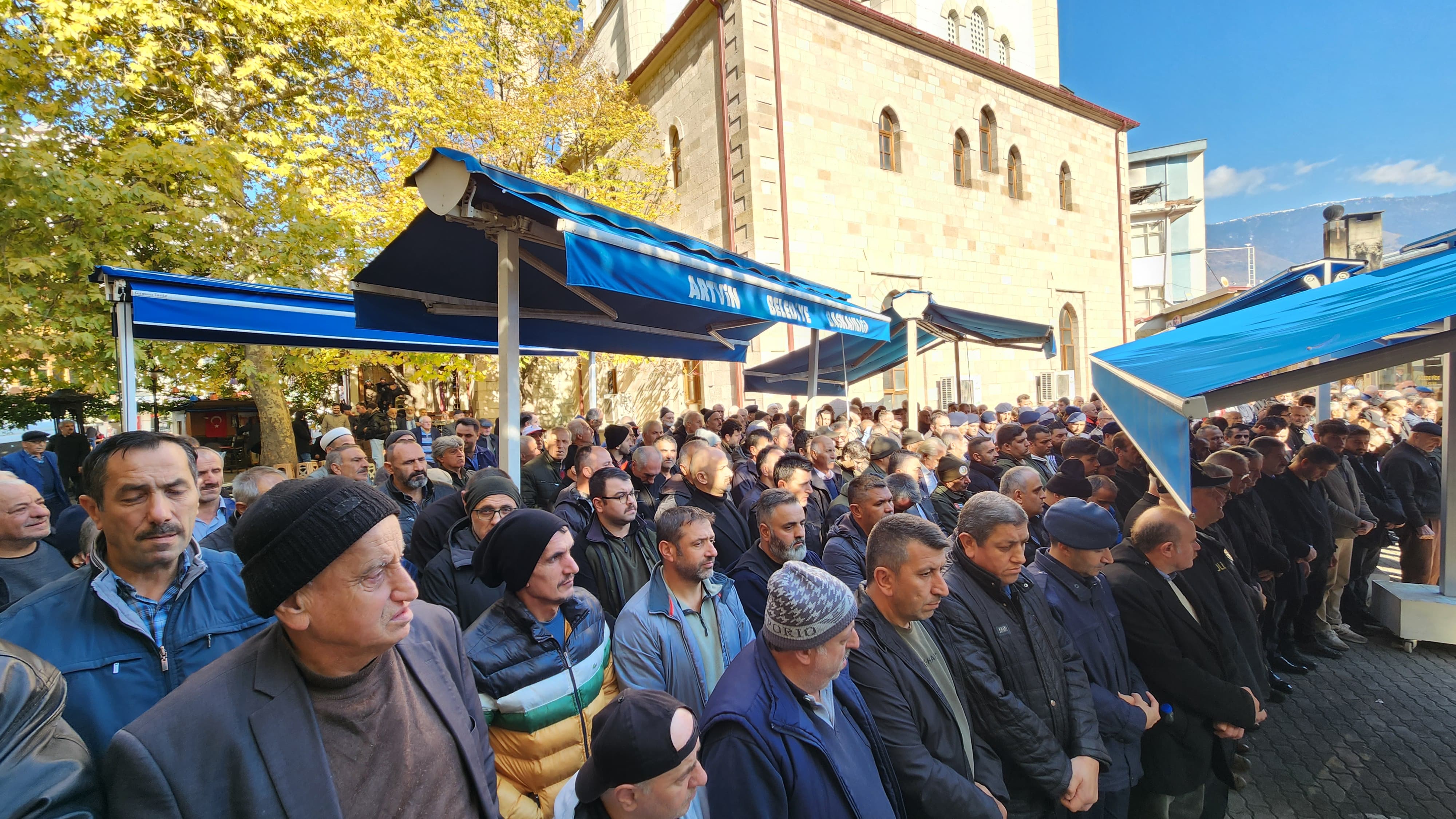 Şehit Piyade Er İslam Çelik'in Annesi için Cenaze Namazı Kılındı3