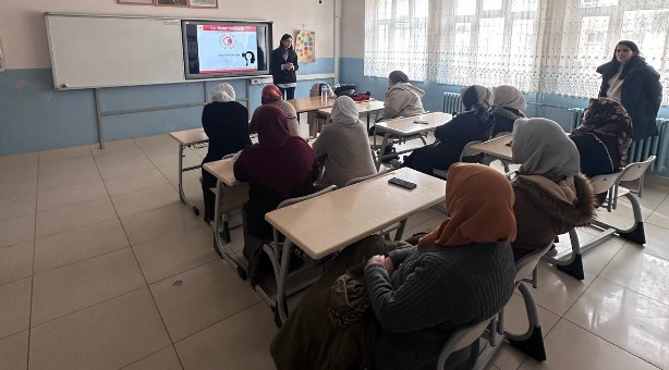 Kadınlara Kooperatifçilik Semineri Düzenlendi