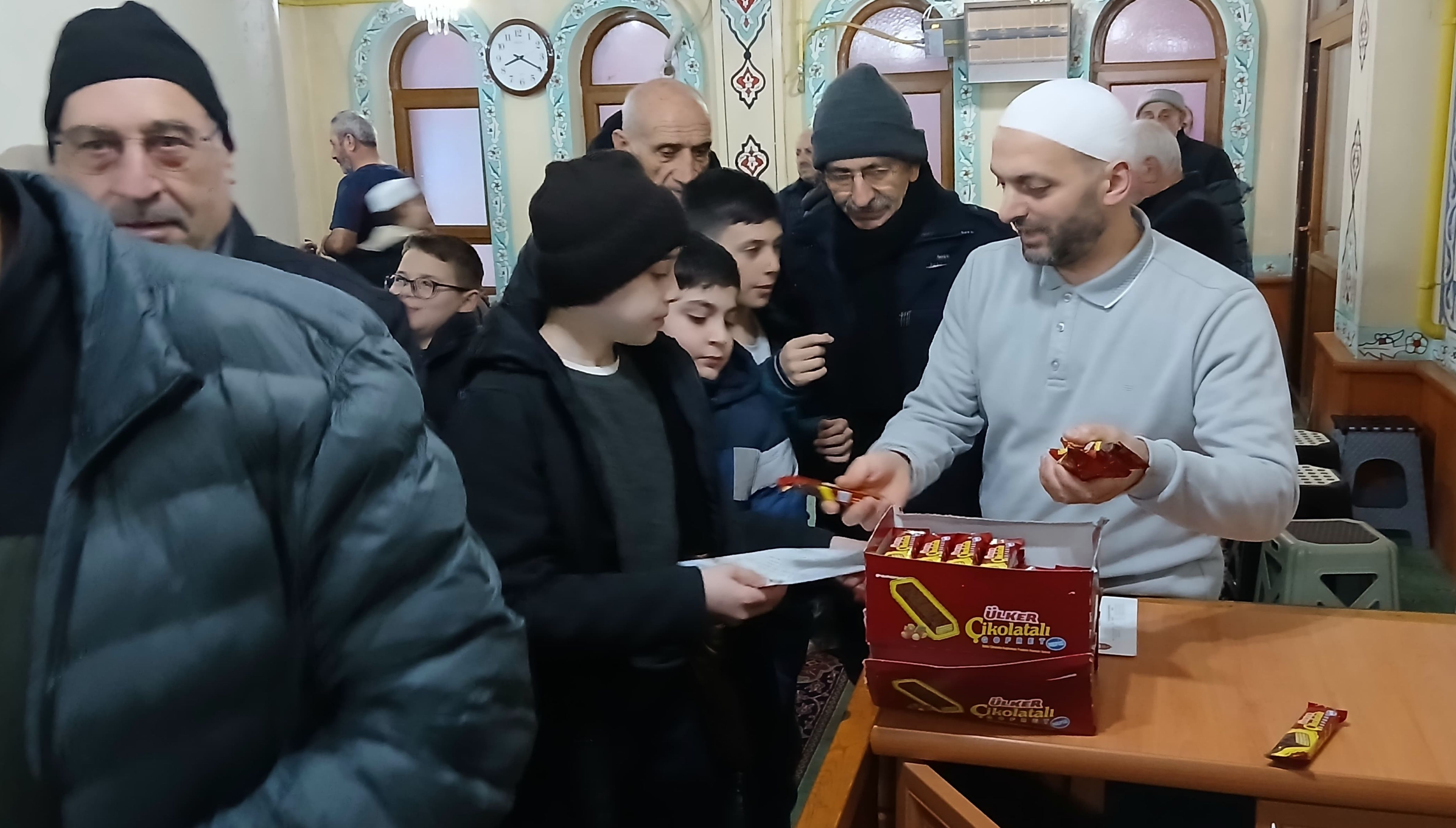 Artvin'de İlk Teravih Namazı Coşkuyla Kılındı Son