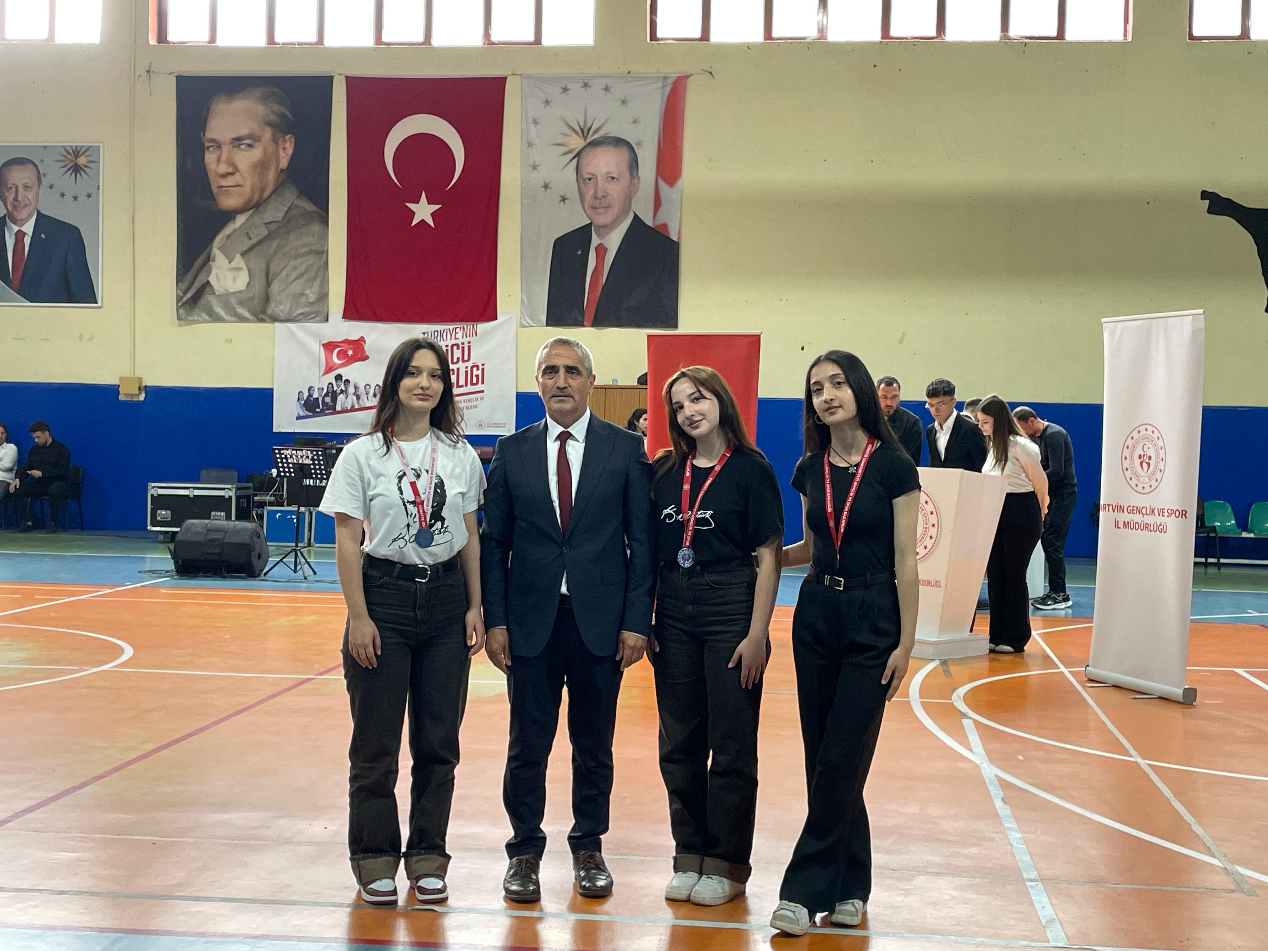 19 Mayıs Coşkusu Borçka'da Kutlandı (11)