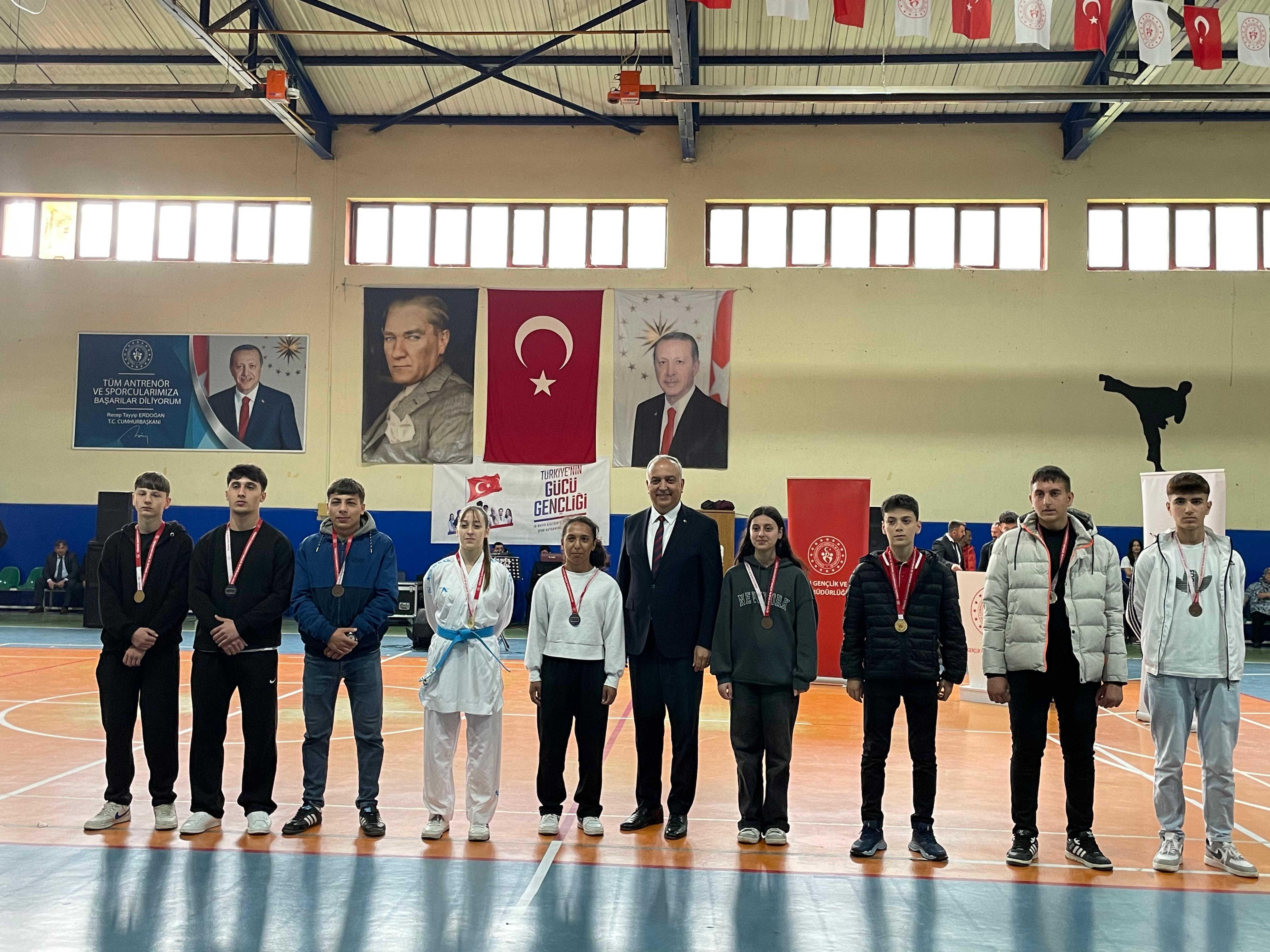 19 Mayıs Coşkusu Borçka'da Kutlandı (9)