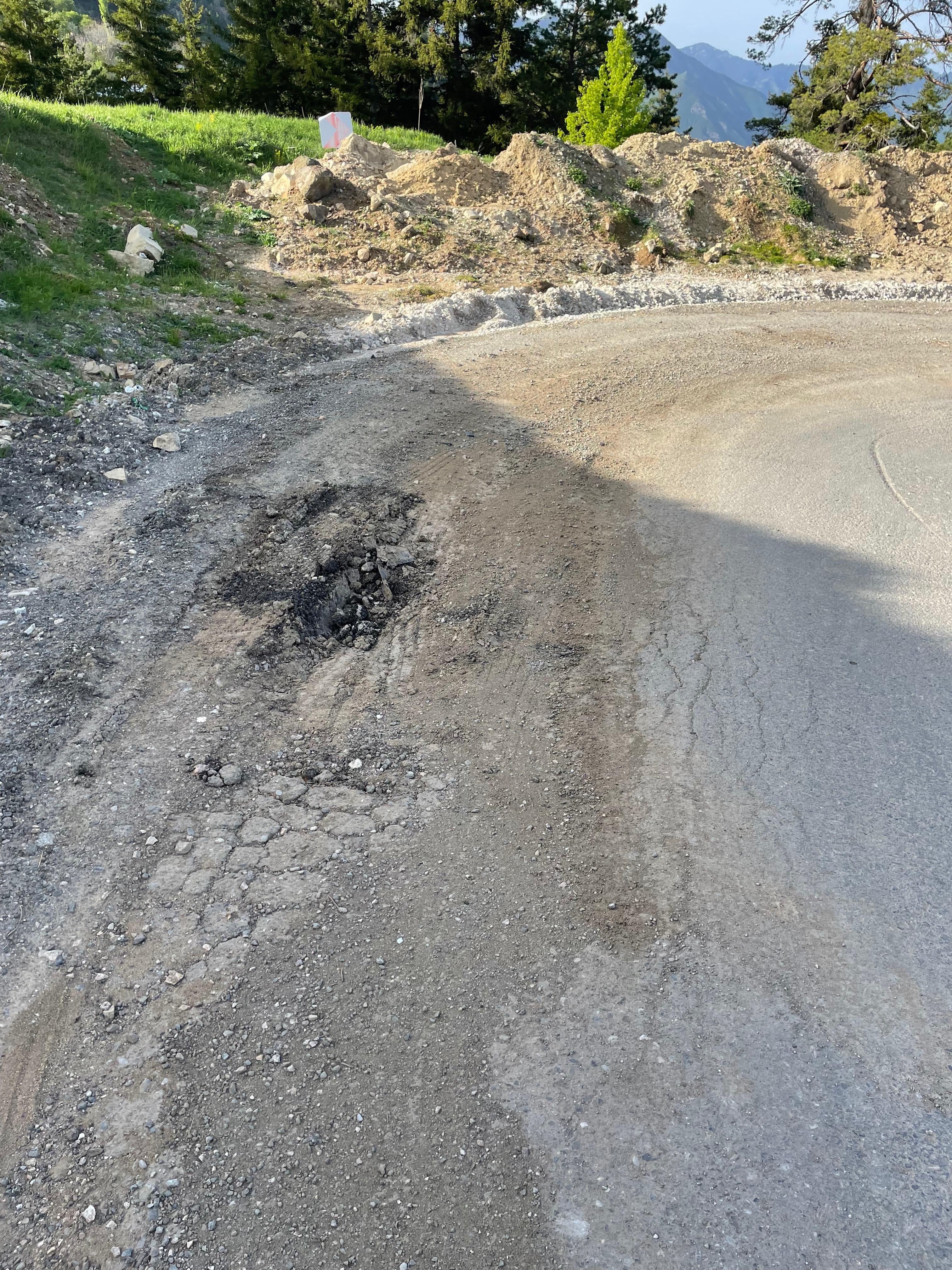 Ardanuç’ta Ulaşım Alarm Veriyor (4)