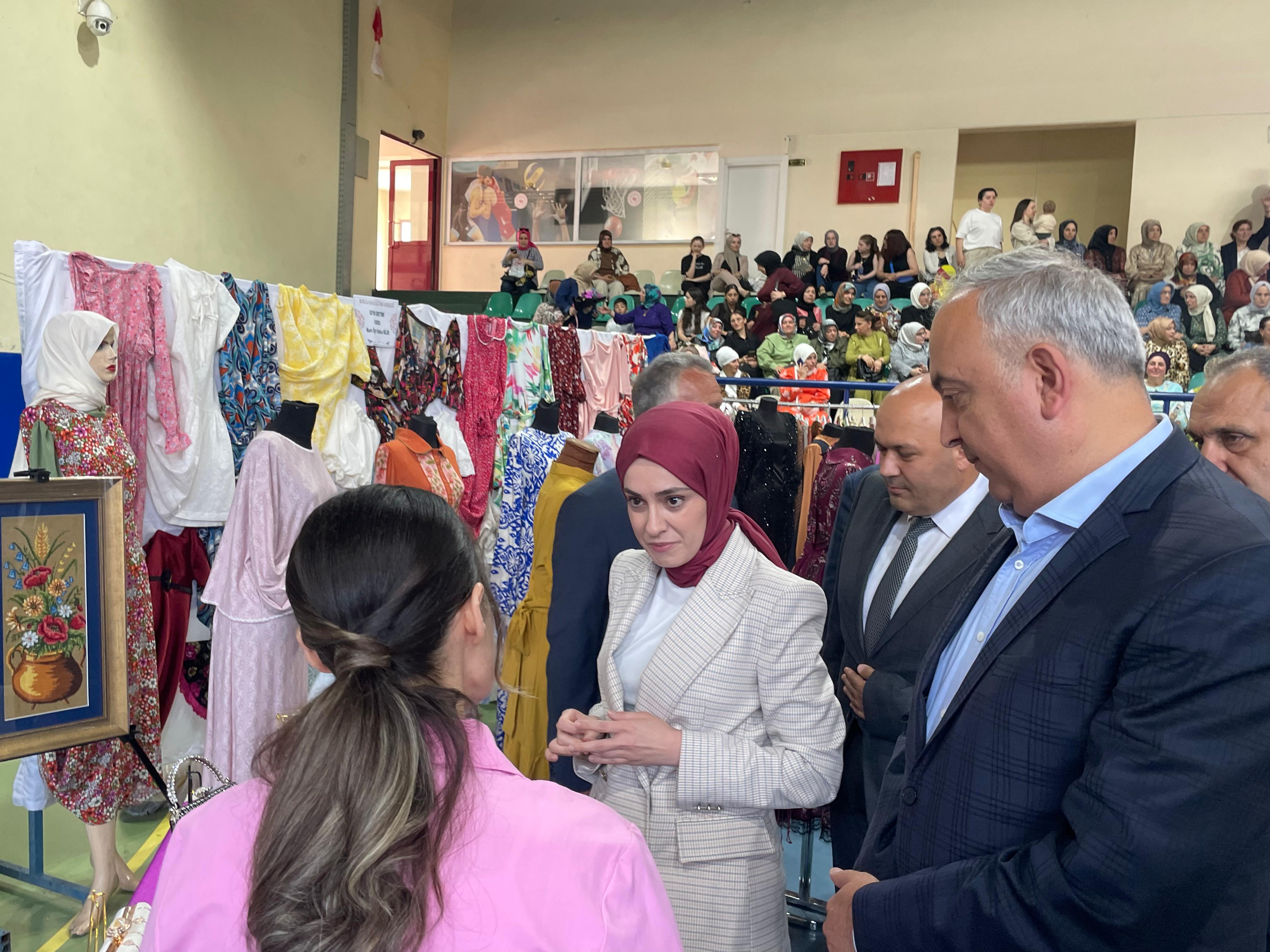 Borçka Halk Eğitim’den Emek Dolu Sergi-4