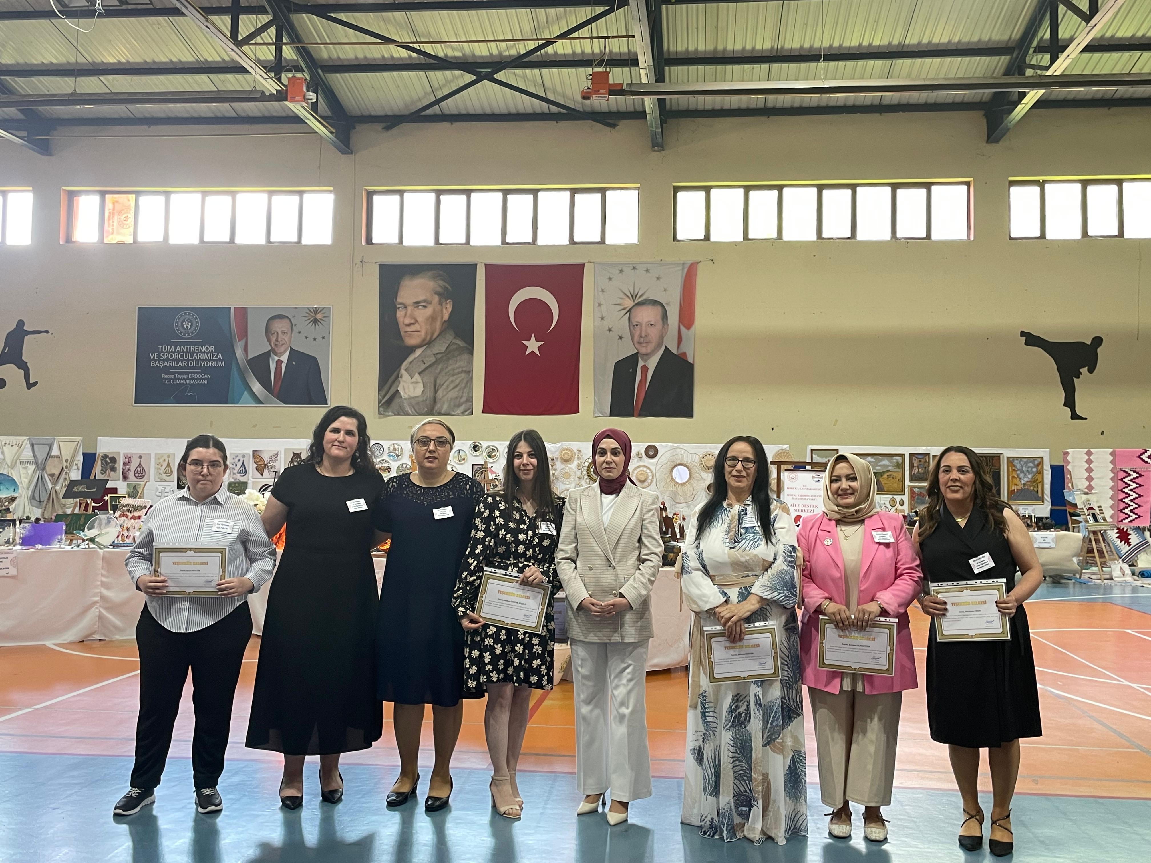 Borçka Halk Eğitim’den Emek Dolu Sergi-3