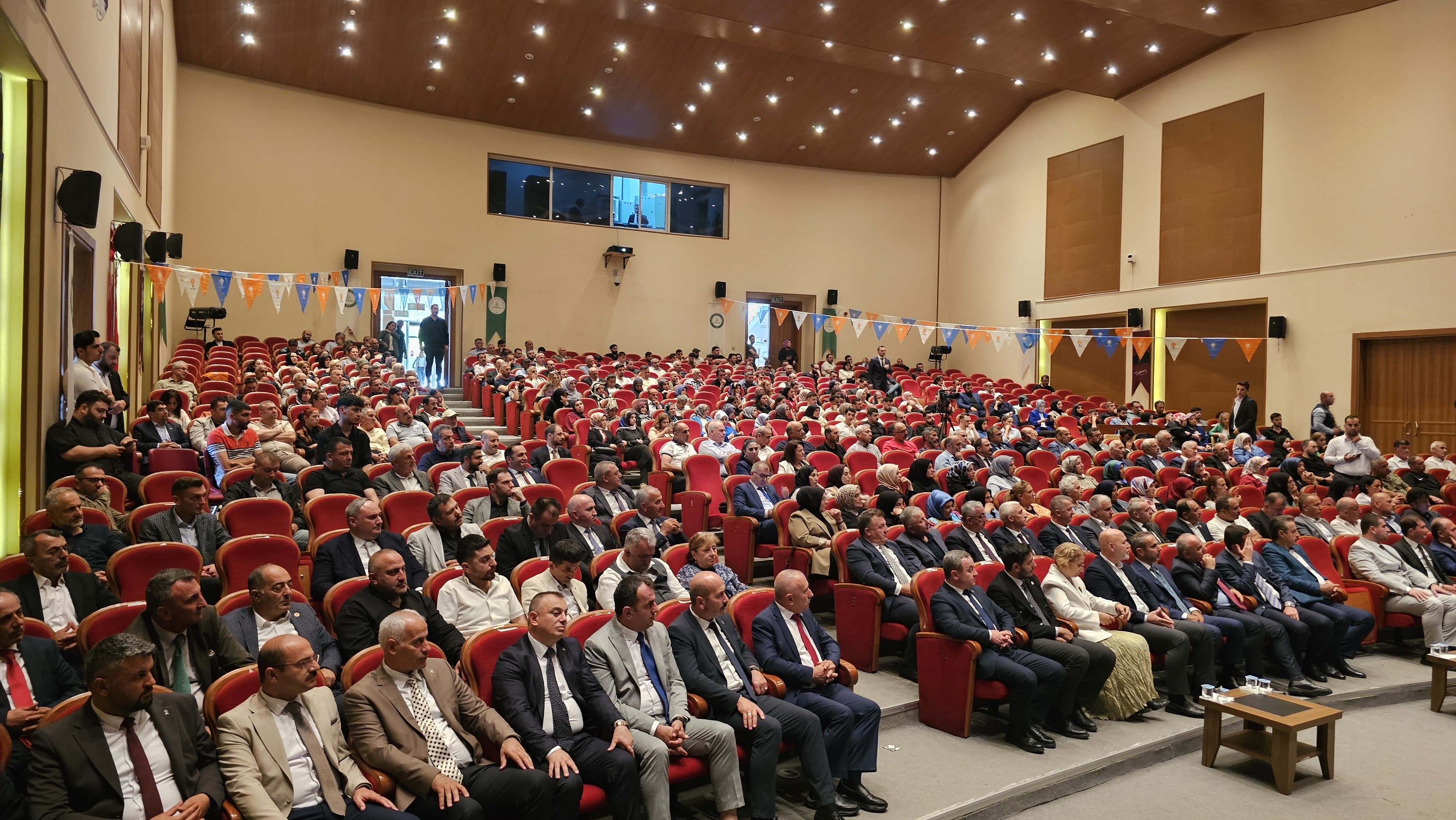 AK Parti Teşkilat Akademisi’nin İlk Durağı Artvin Oldu
