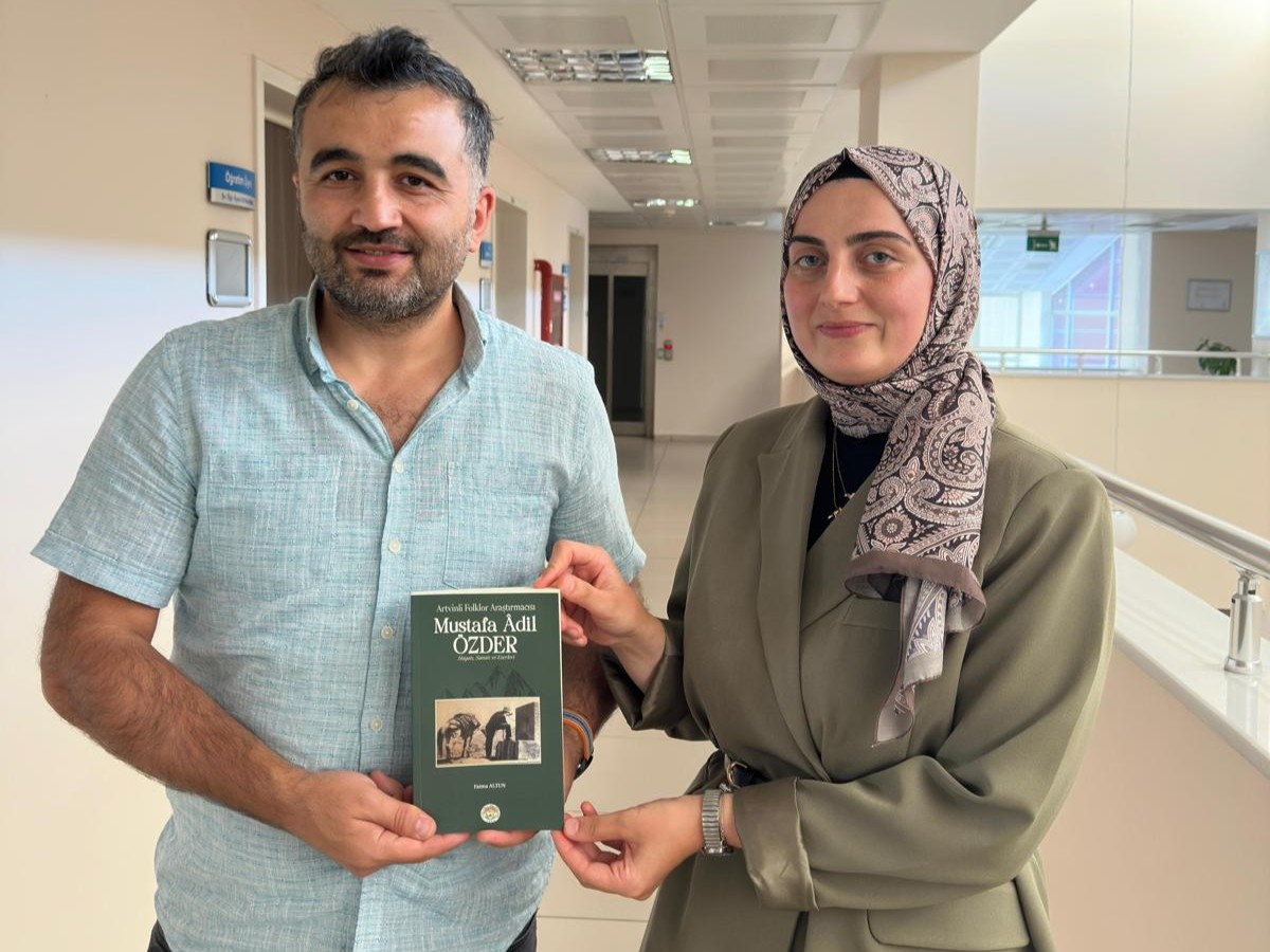 Artvinli Folklorcu Özder’in Hayatı Kitap Oldu 1