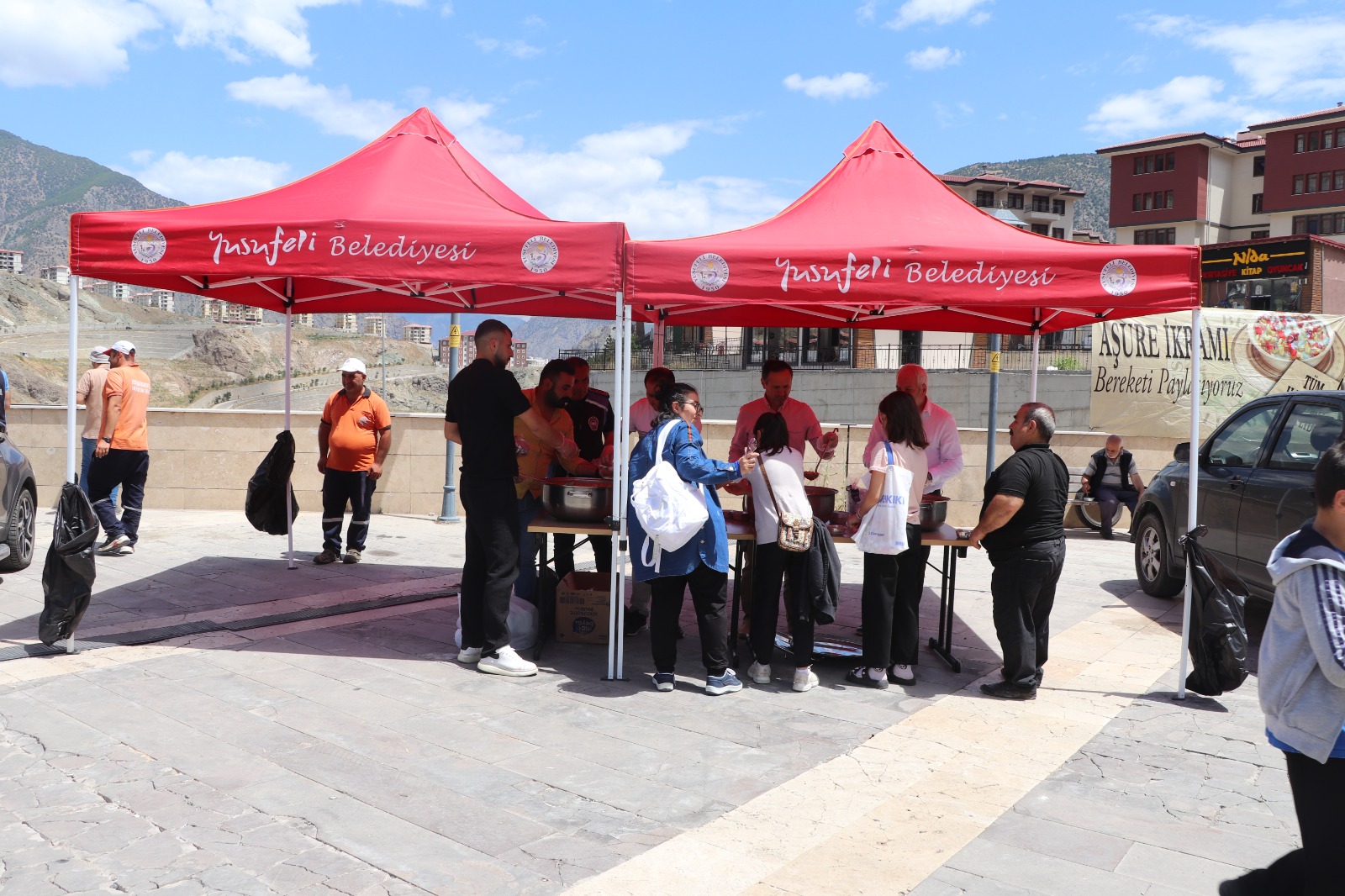 Yusufeli Belediyesi’nden Aşure İkramı-3