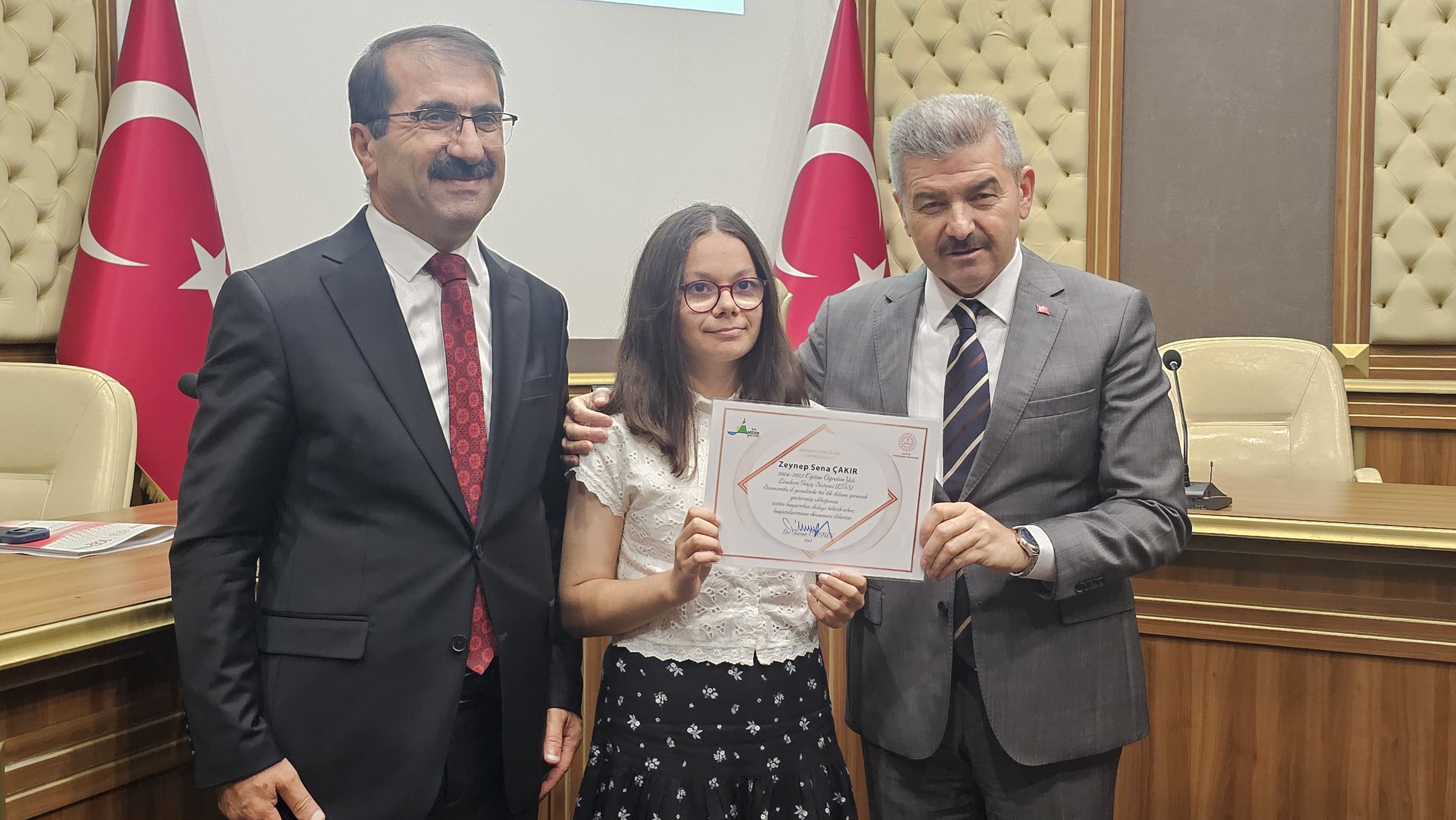 Başarılı Öğrenciler Ödüllendirildi-4