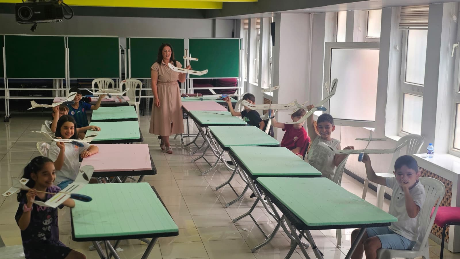 THK’dan Çocuklara Model Uçak Eğitimi-3