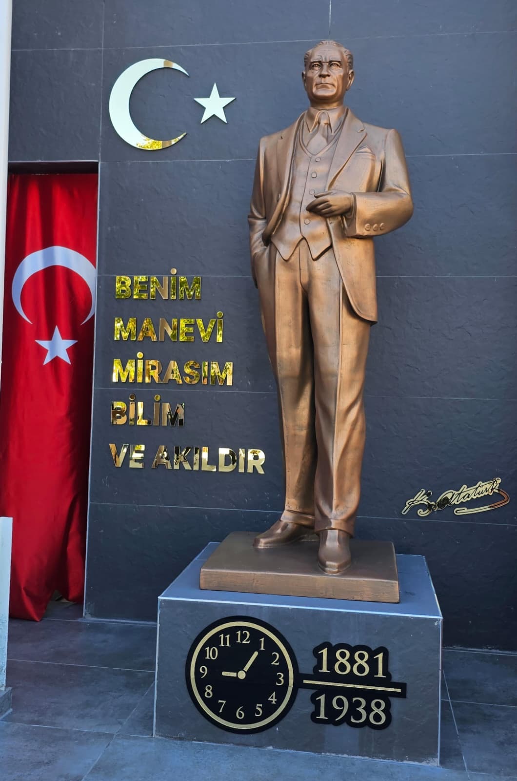 6157898E 6Dd8 4Dee B488 Ca82591E7258