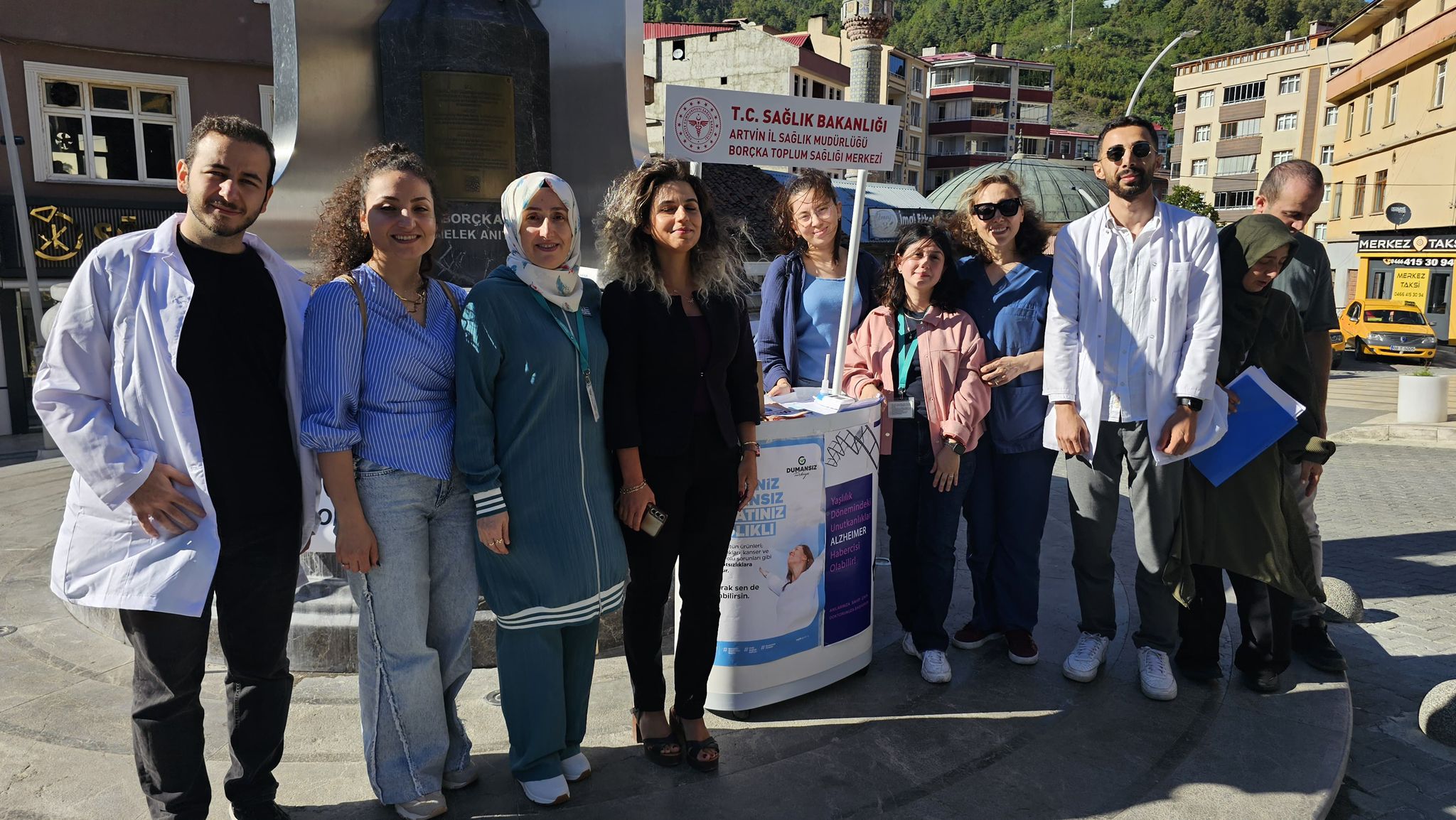 Alzheimer’a Dikkat Çekmek İçin Farkındalık Yürüyüşü Düzenlendi (1)