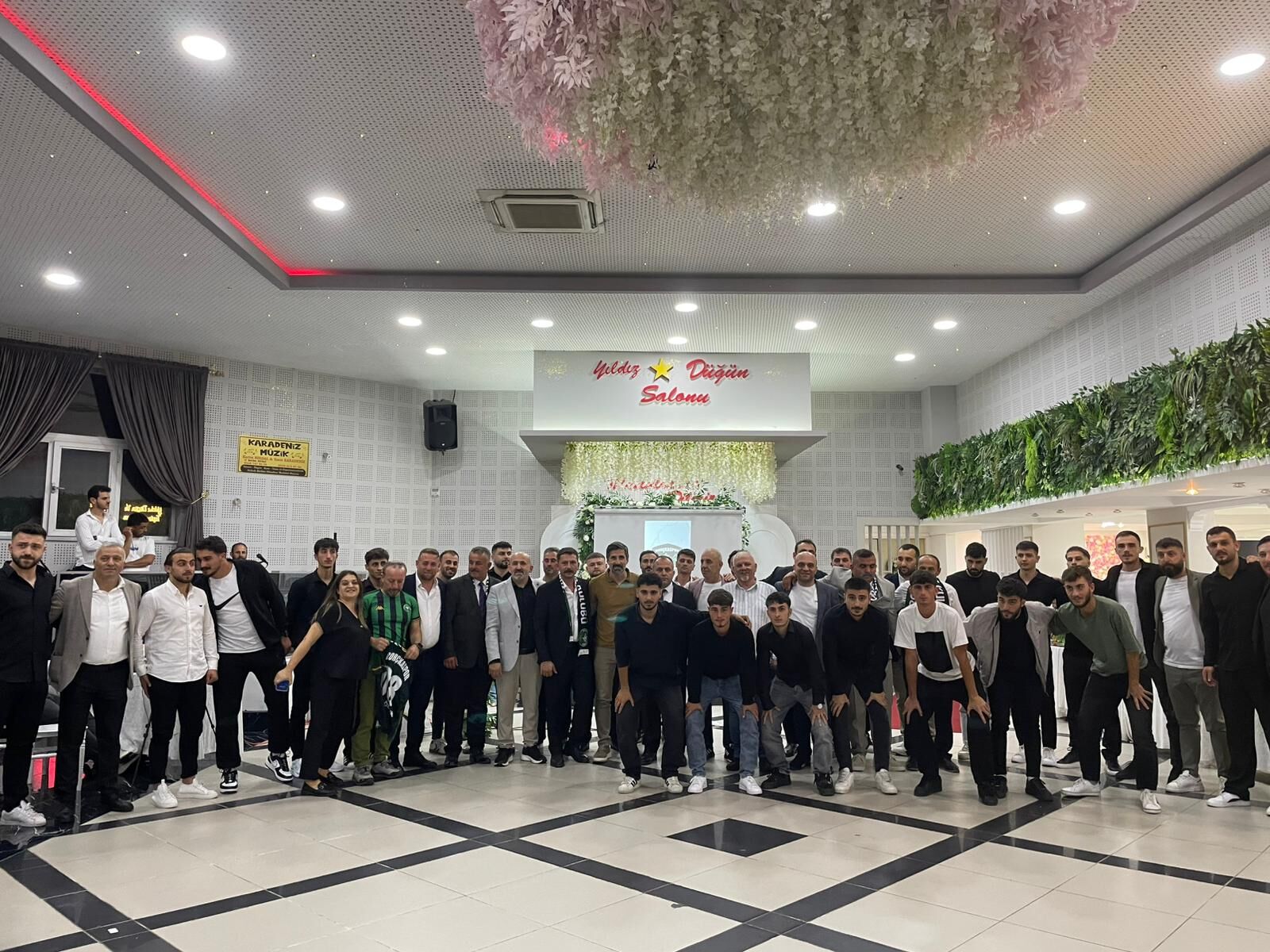 Borçkaspor’dan Görkemli Lansman Gecesi