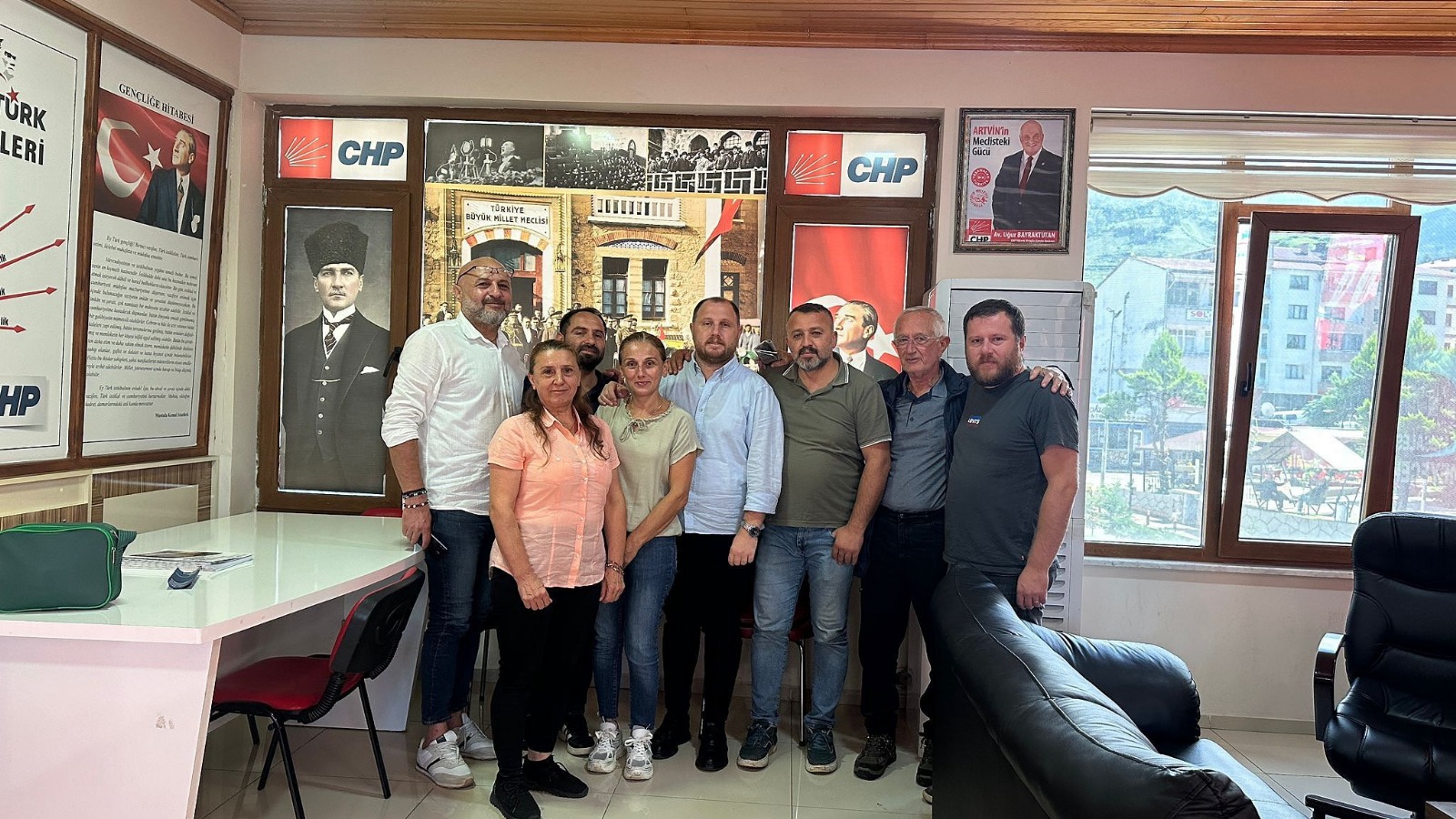 SOL Parti Kemalpaşa Miting Hazırlığında