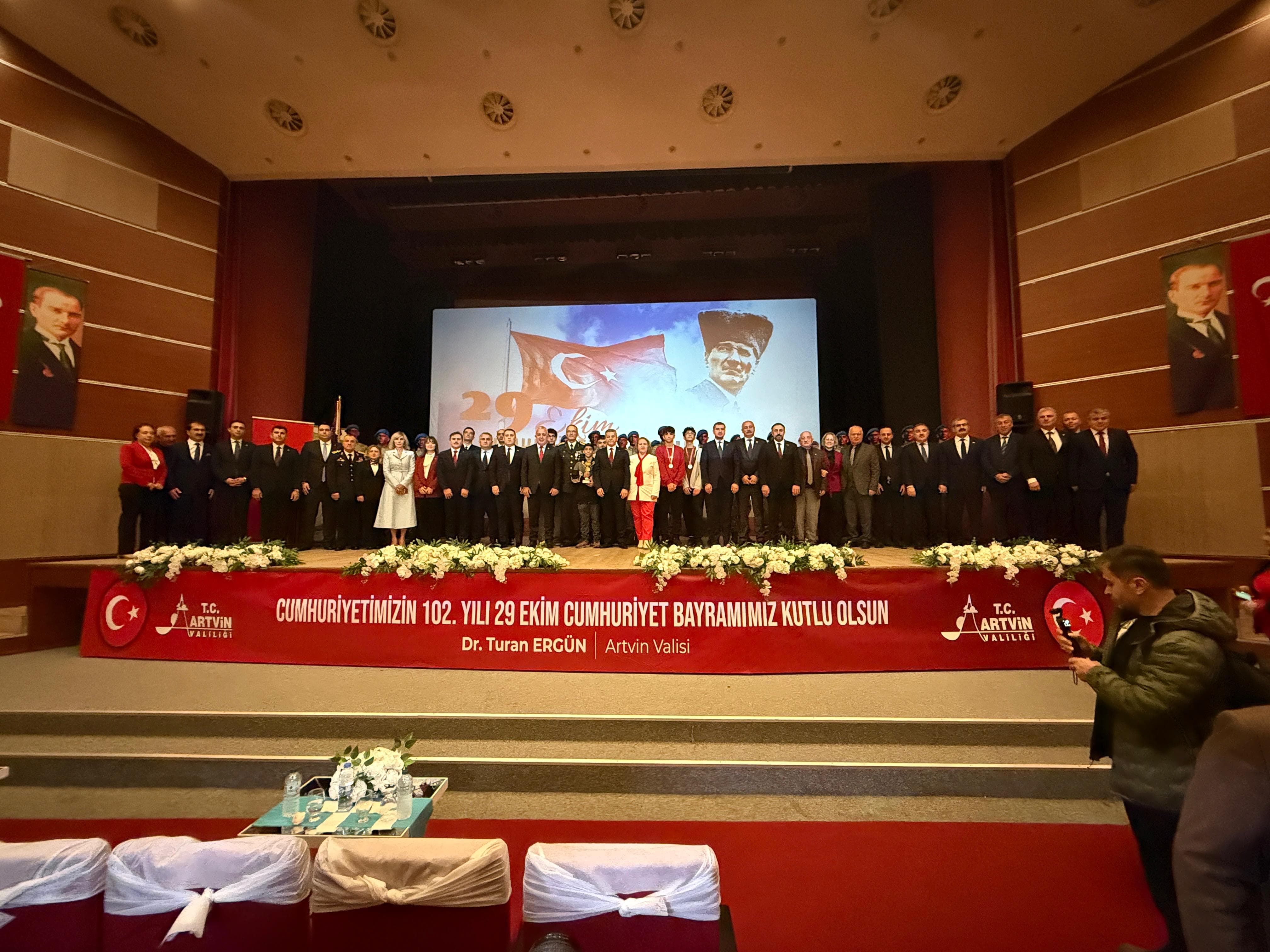 1Fd56358 2Ded 4770 Ba87 B36C8Fa238C2