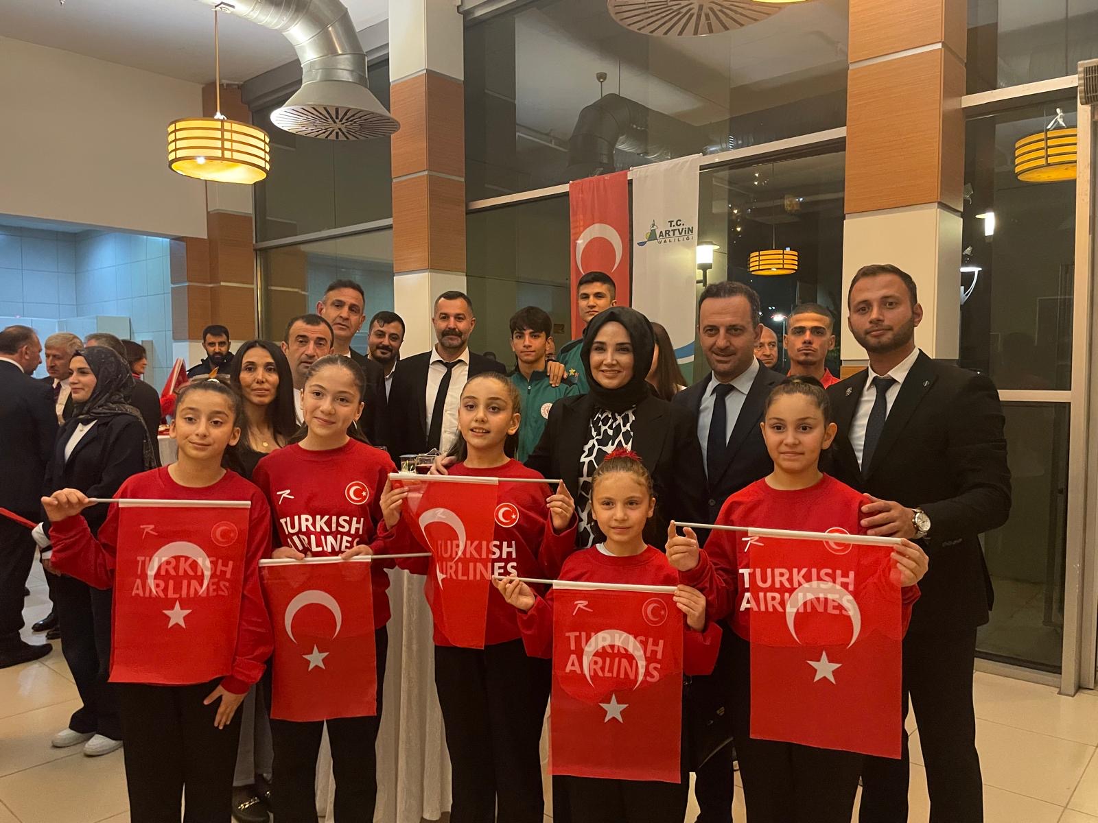 484Ff5Bb E36A 4E5A B3C0 Fbc337Cd7D79