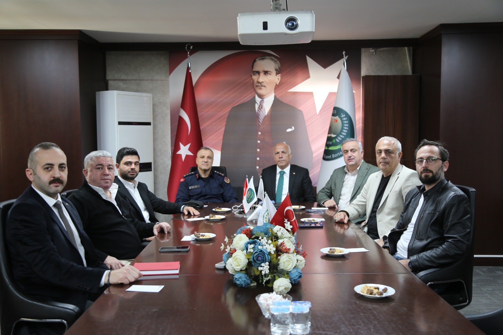 İl Jandarma Komutanı Başkonak’tan Ticaret Borsası’na Ziyaret2