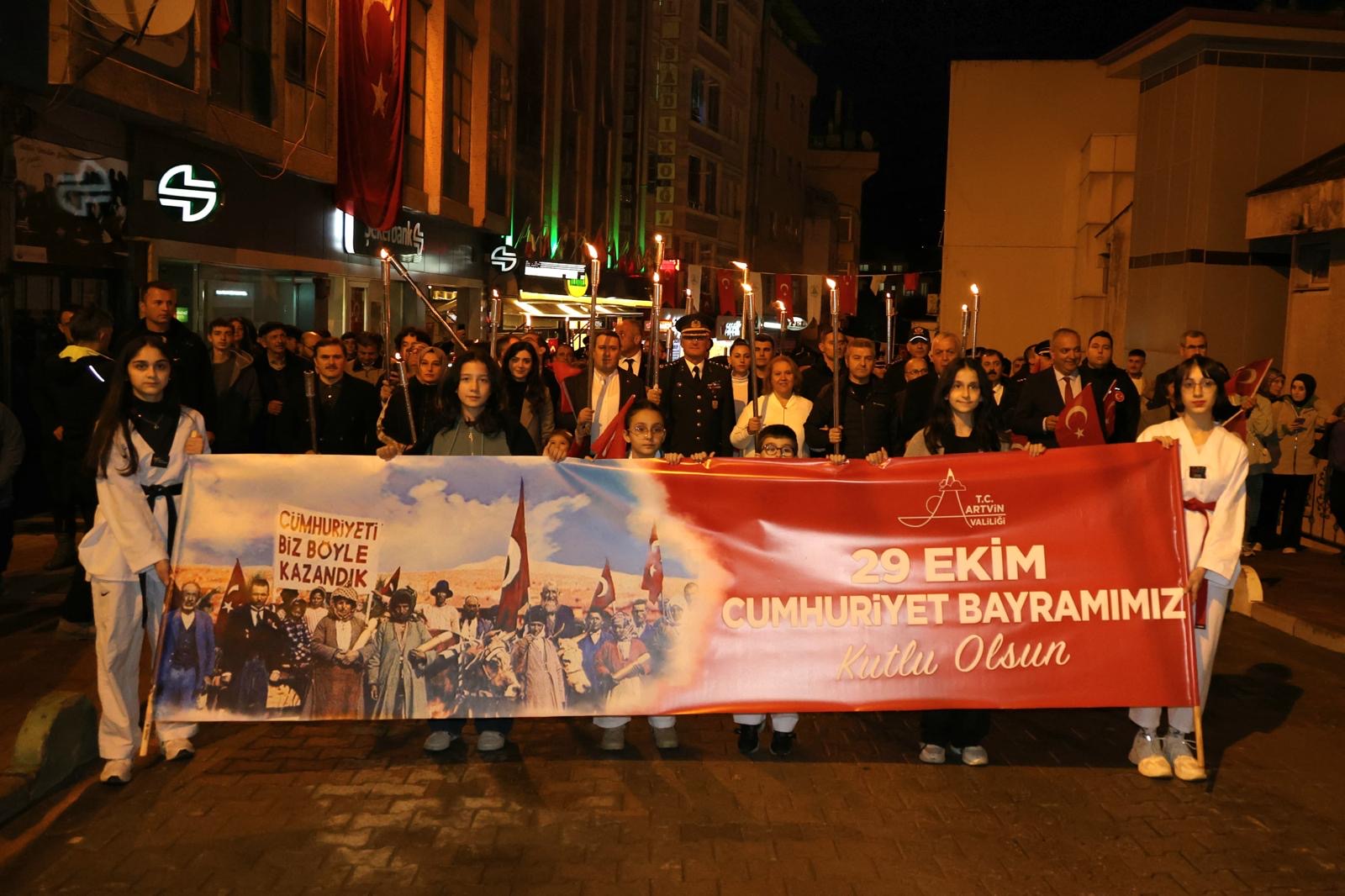 Ab153Fcb 3C27 4E90 83F5 25653E8464E5