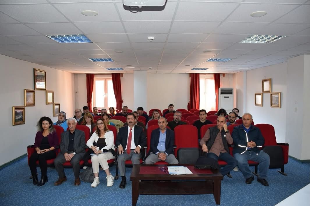 Aile Hekimlerine “Bağışıklama” Eğitimi Verildi (1)