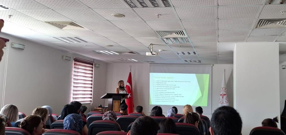 Artvin Devlet Hastanesi’nde Hasta Hakları Günü Farkındalığı (2)