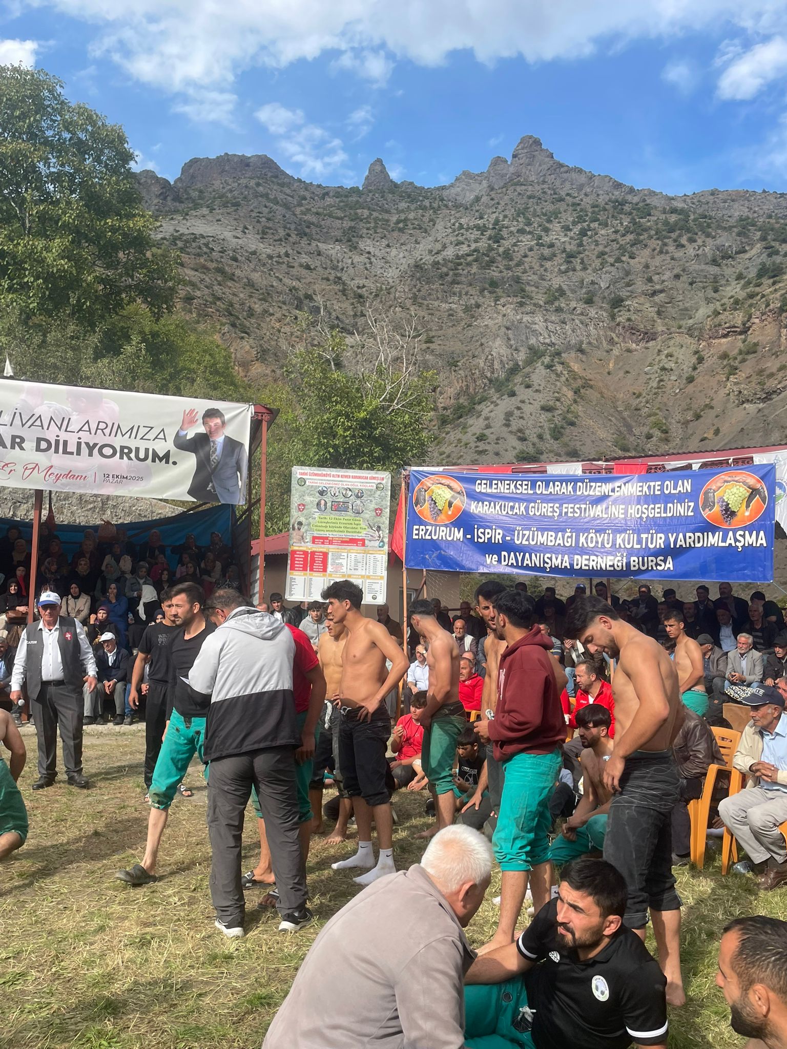 Artvinli Güreşçiler Erzurum’dan Madalyalarla Döndü (5)