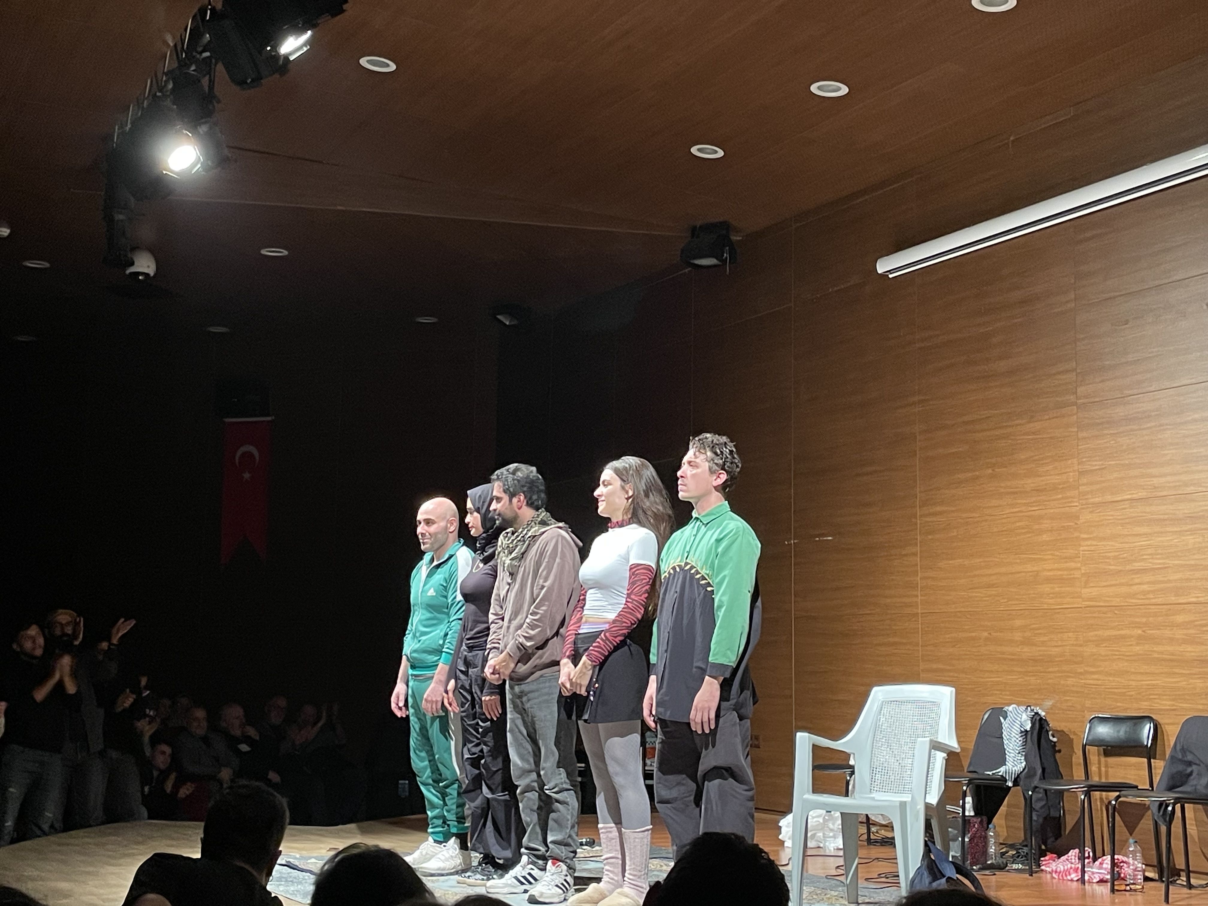 “Kardeşlerimi Arıyorum” Borçka’da Sahnelendi
