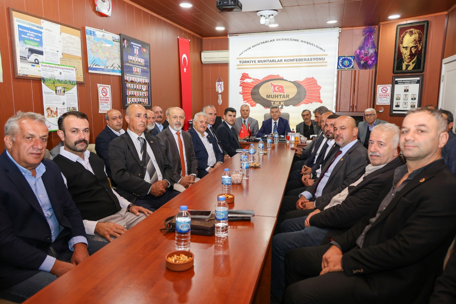 Vali Ergün’den Muhtarlar Derneğine Ziyaret (3)