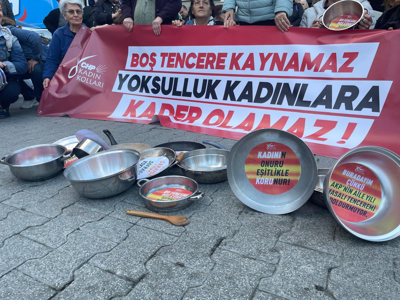 “Yoksulluğun Bile Cinsiyeti Var”