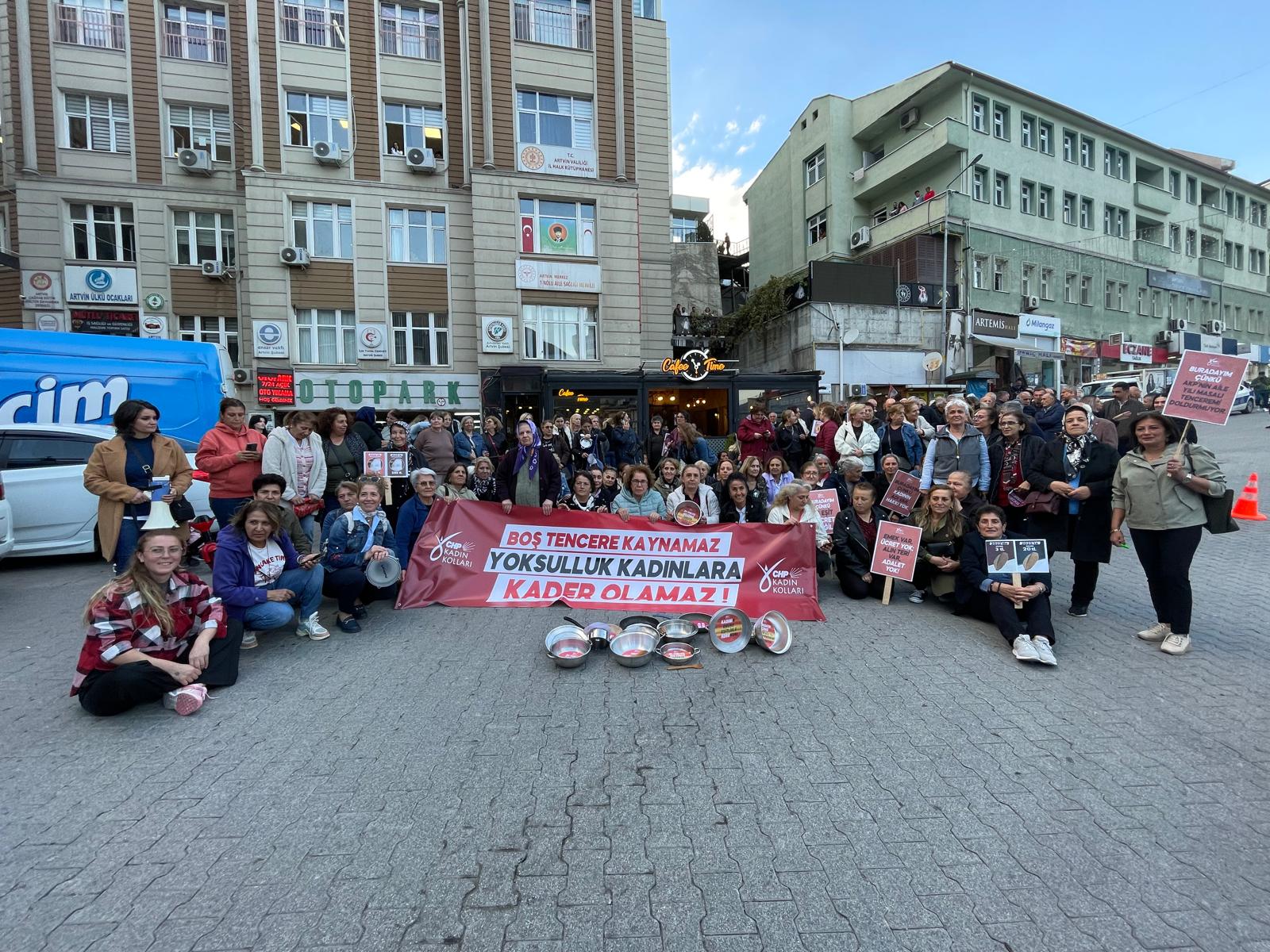 “Yoksulluğun Bile Cinsiyeti Var”