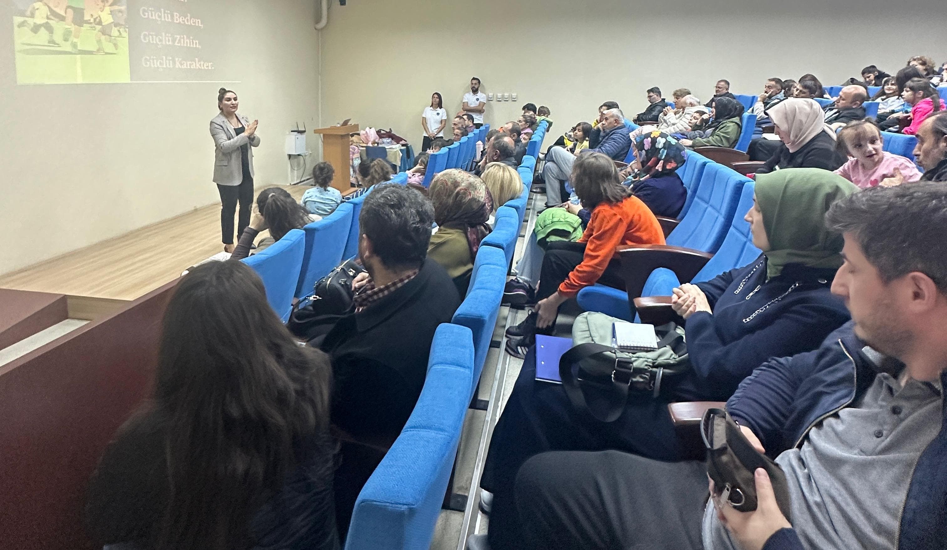 3Ab8Eb85 16D1 4372 Bbc5 E41894Bb5D80