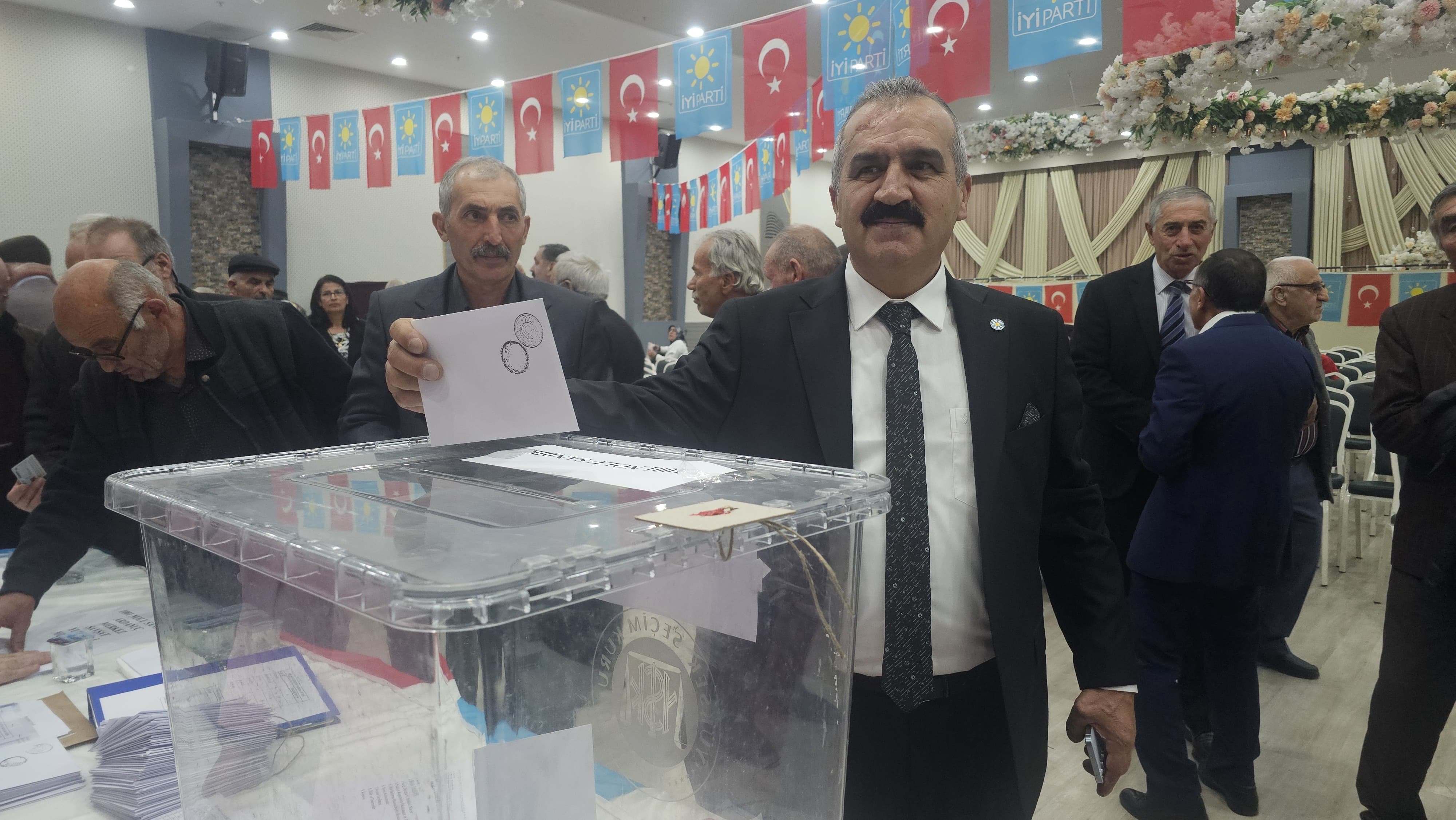 3C9F2478 Bf26 4F22 9966 E60828Ead7E6