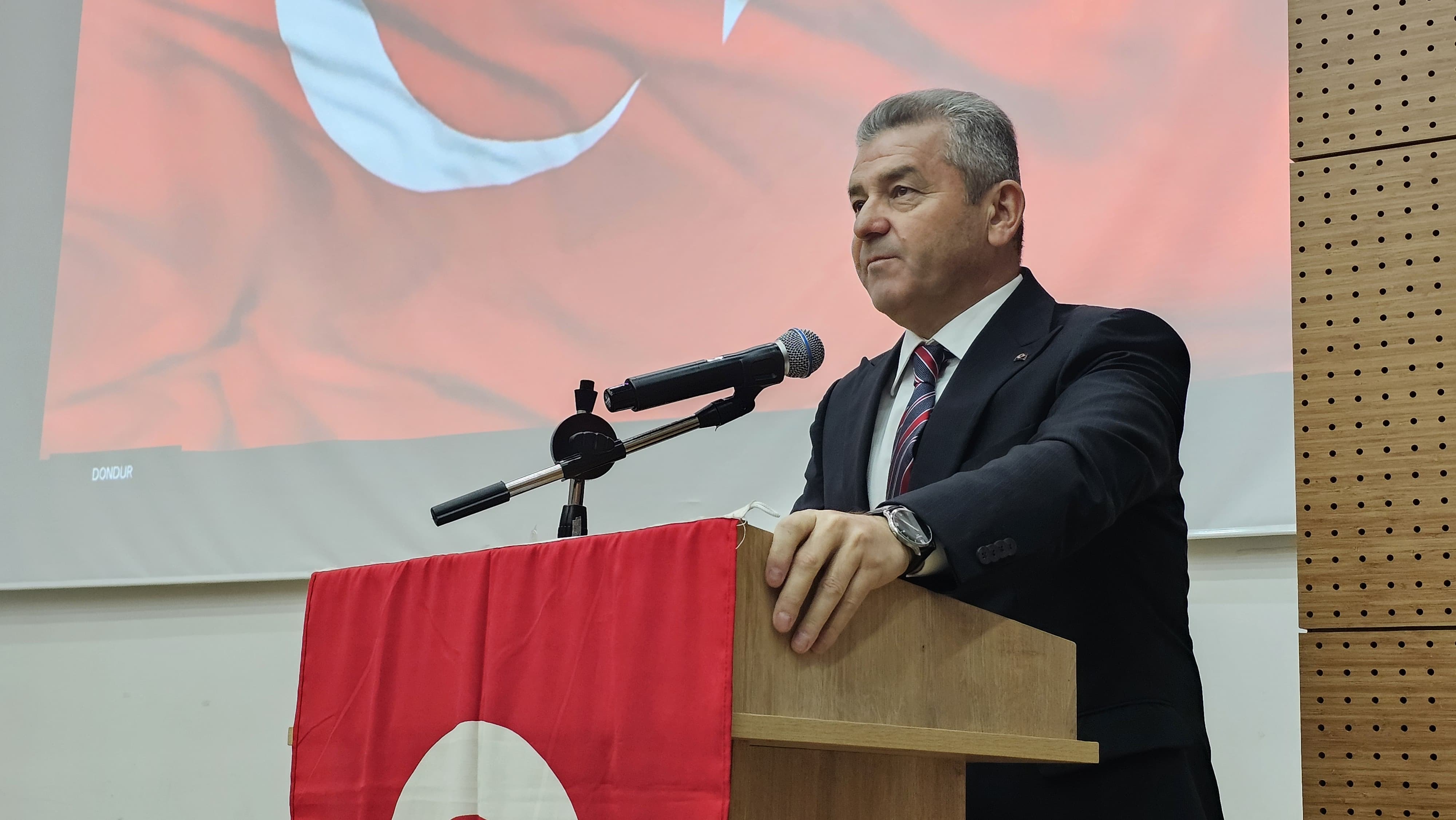 4081D001 D496 4Aca 8Aeb 0E757Baa5B14