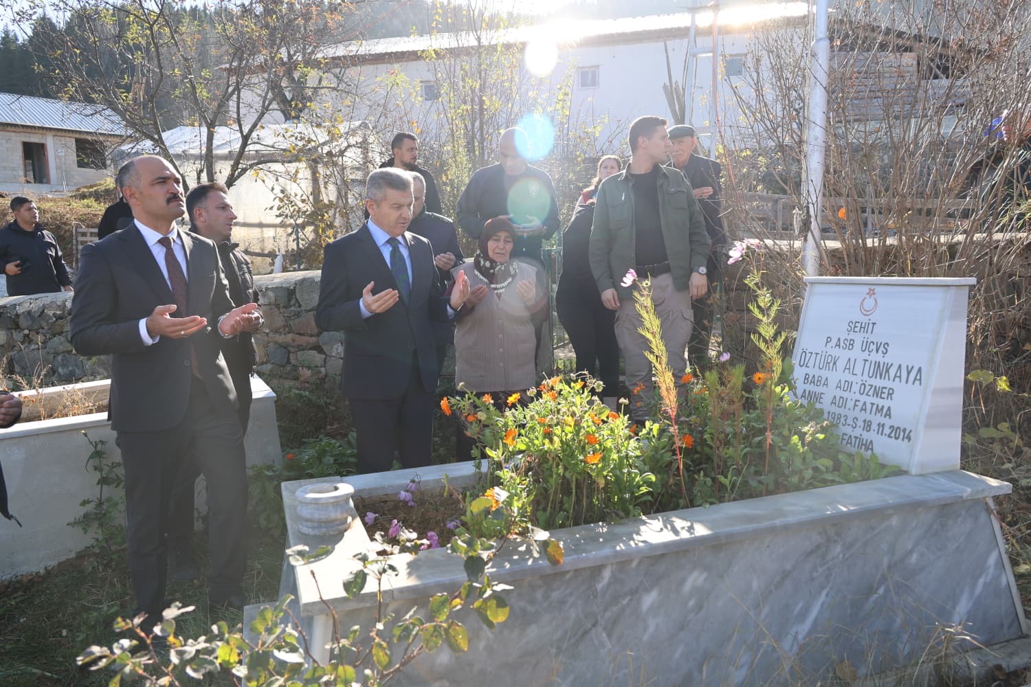 4116E859 033E 4605 Aedc 9357E58C9F5A