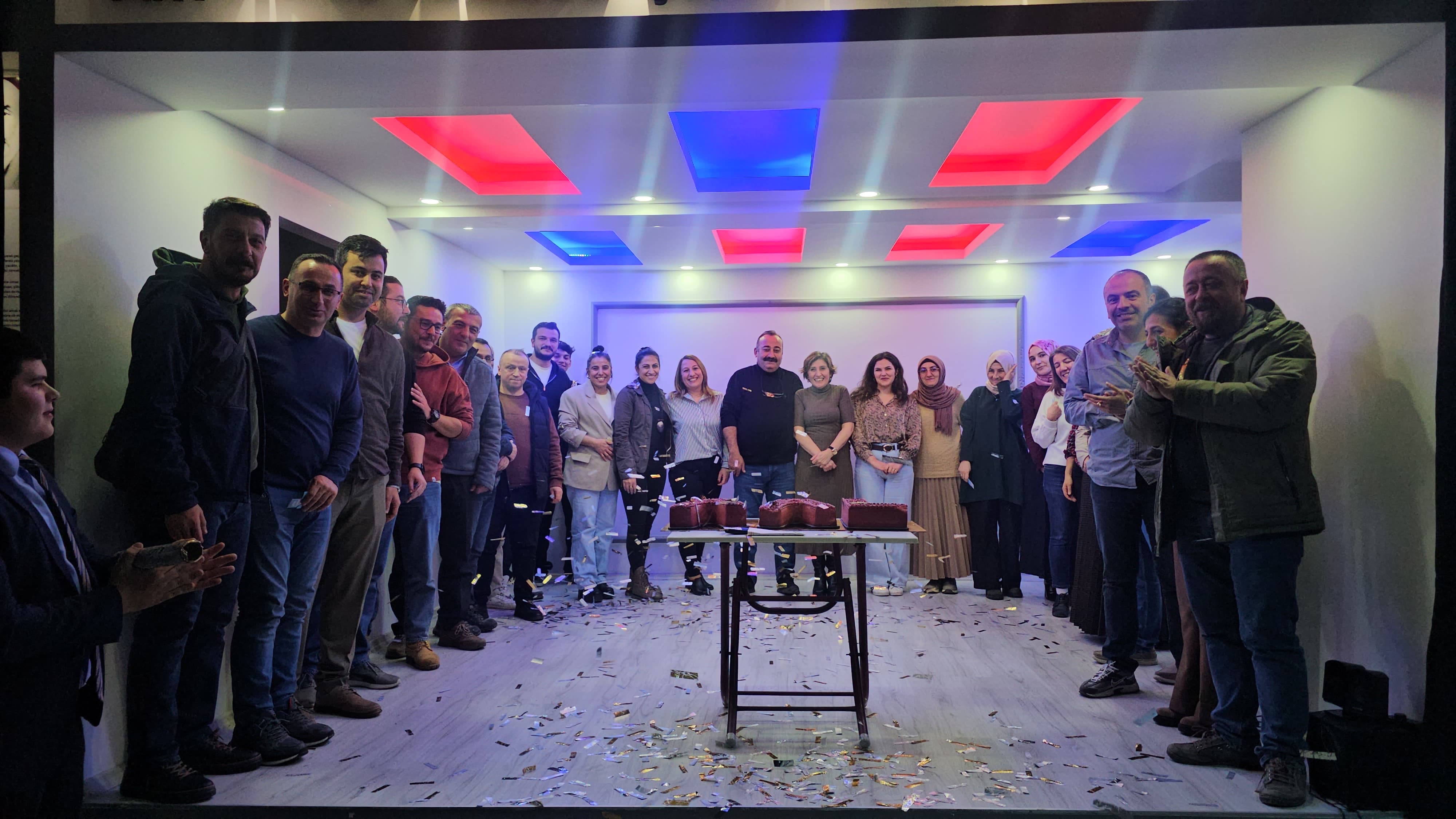 4Cb1900D 87Df 48C4 B8Fd F0B5A10F9E59