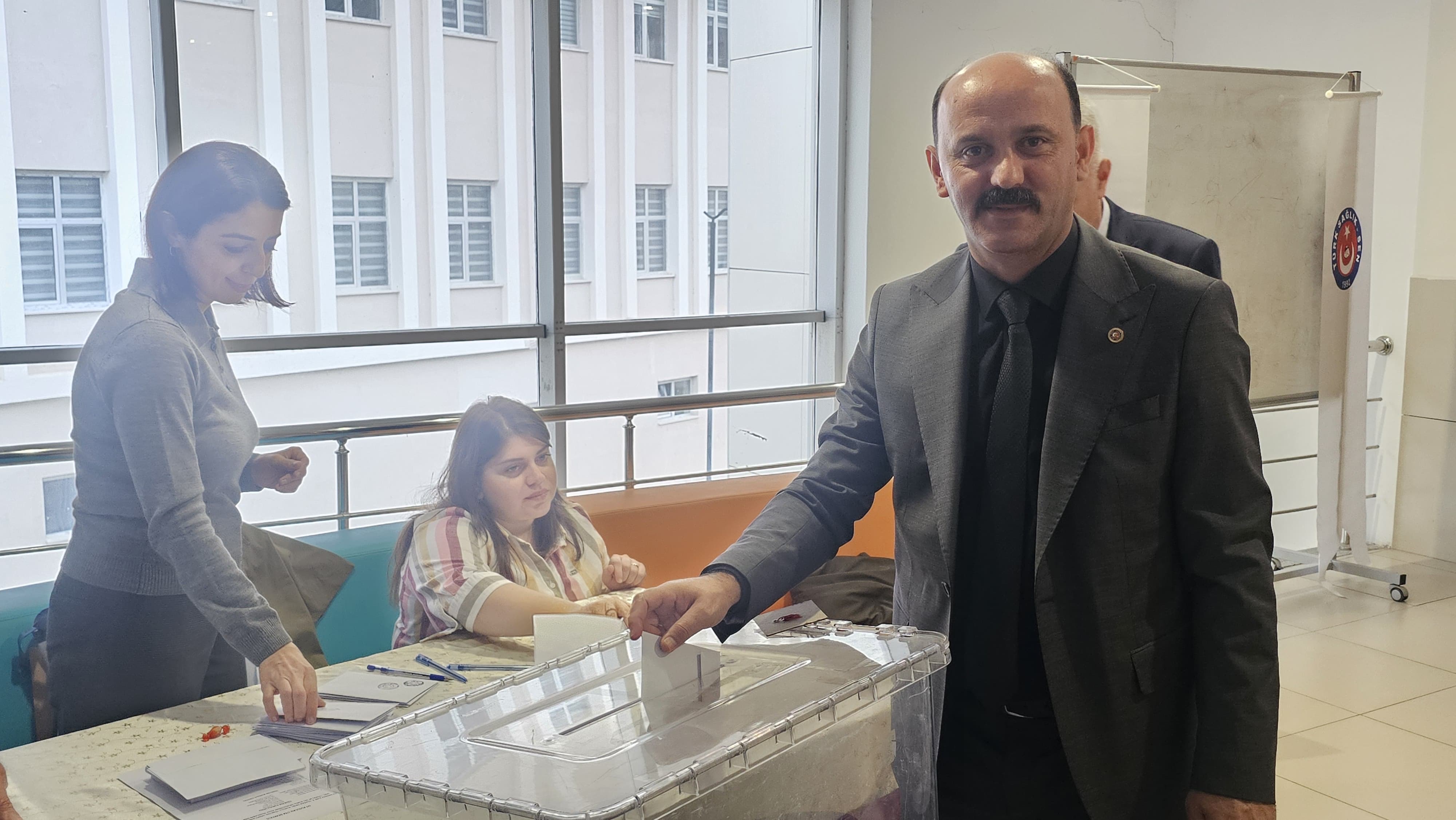 658D37C2 D392 4E15 A63B 3A33F9325546