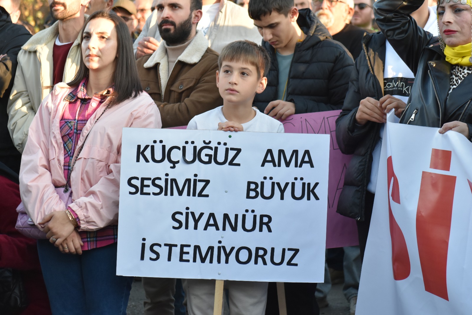 792D82Db E4Df 4025 B676 Be1A47309872