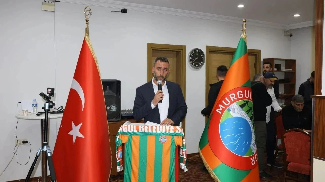 Murgul Belediyespor’da Bayrak Değişimi