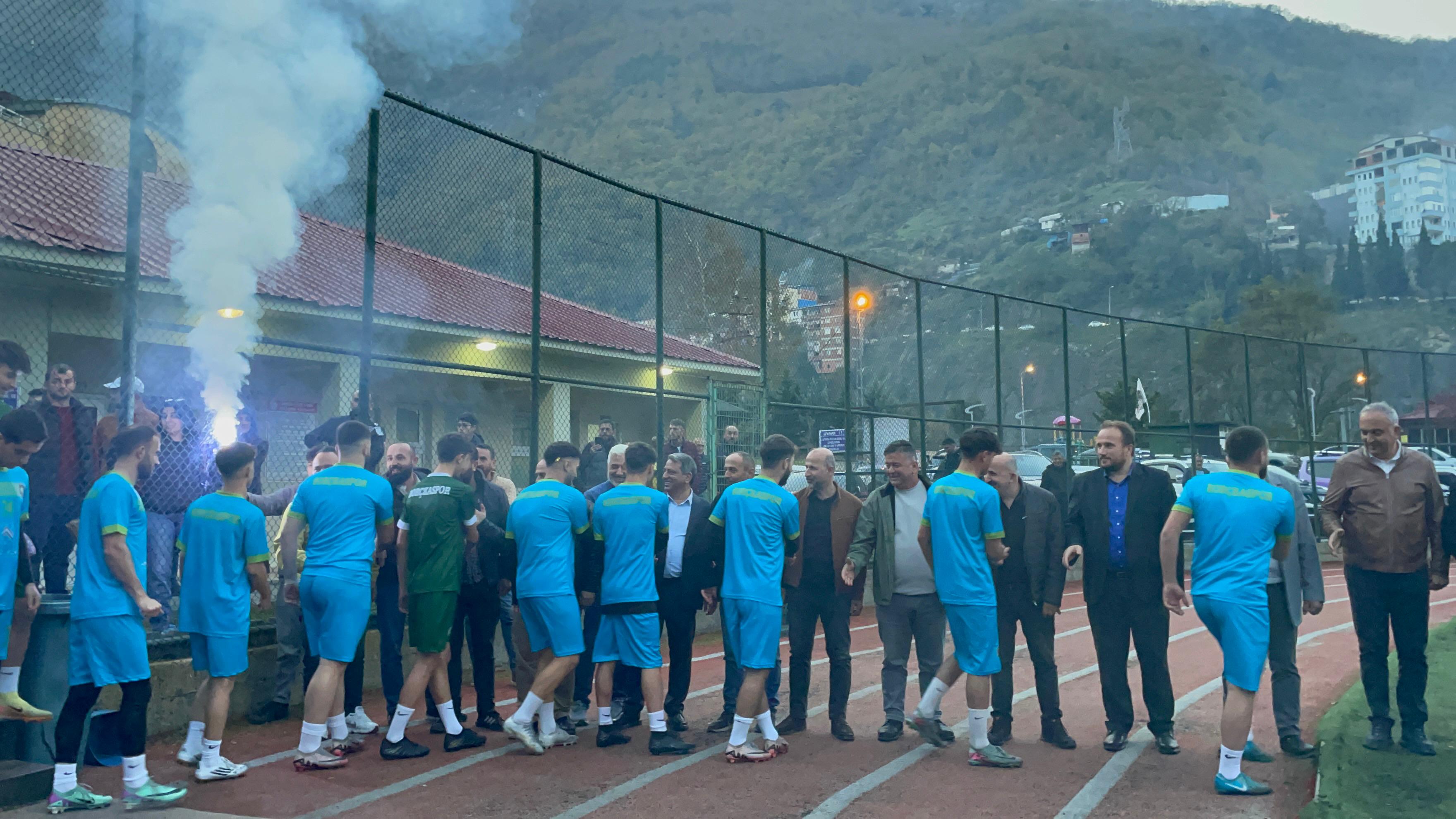 Borçkaspor Sezona Coşkuyla “Merhaba” Dedi (1)