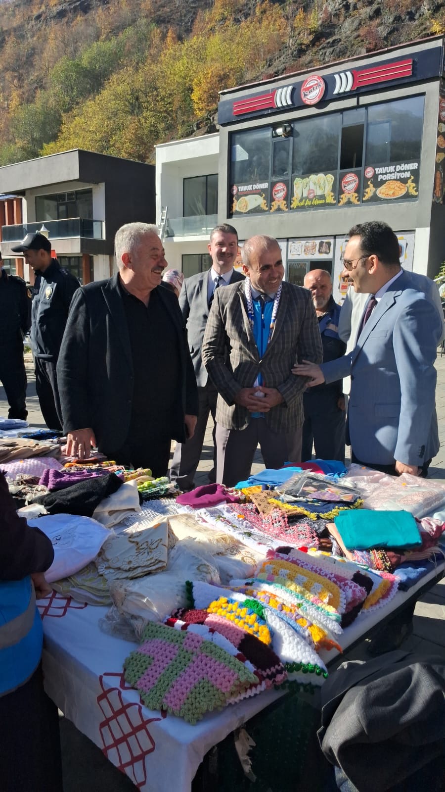 Ef80122D A3Cf 466D 888F 625Be272Be90