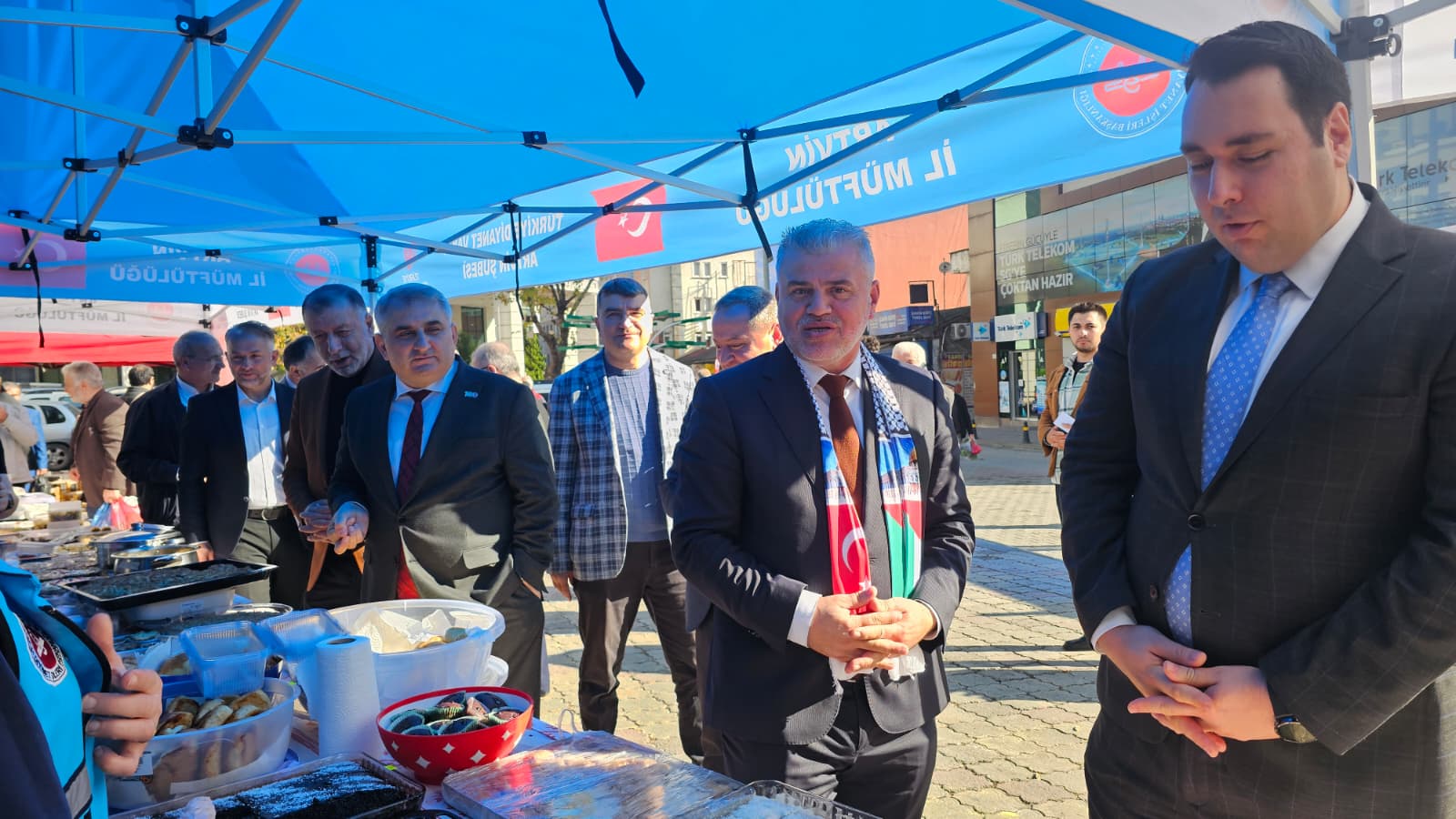 Gazze Yararına “Hayır Çarşısı” Kuruldu (2)