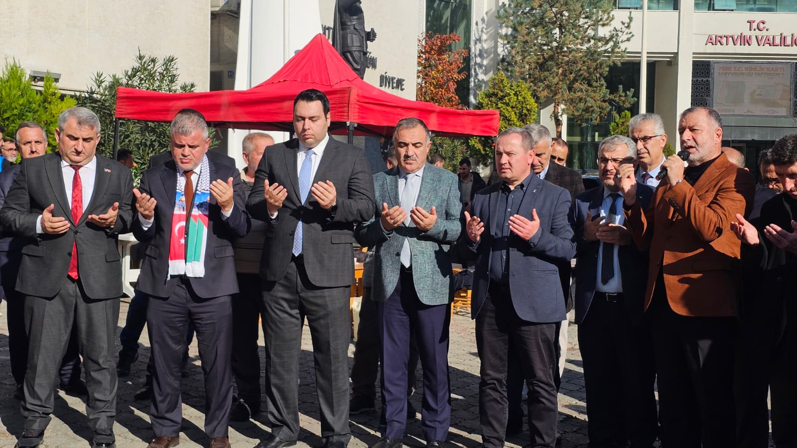 Gazze Yararına “Hayır Çarşısı” Kuruldu (4)