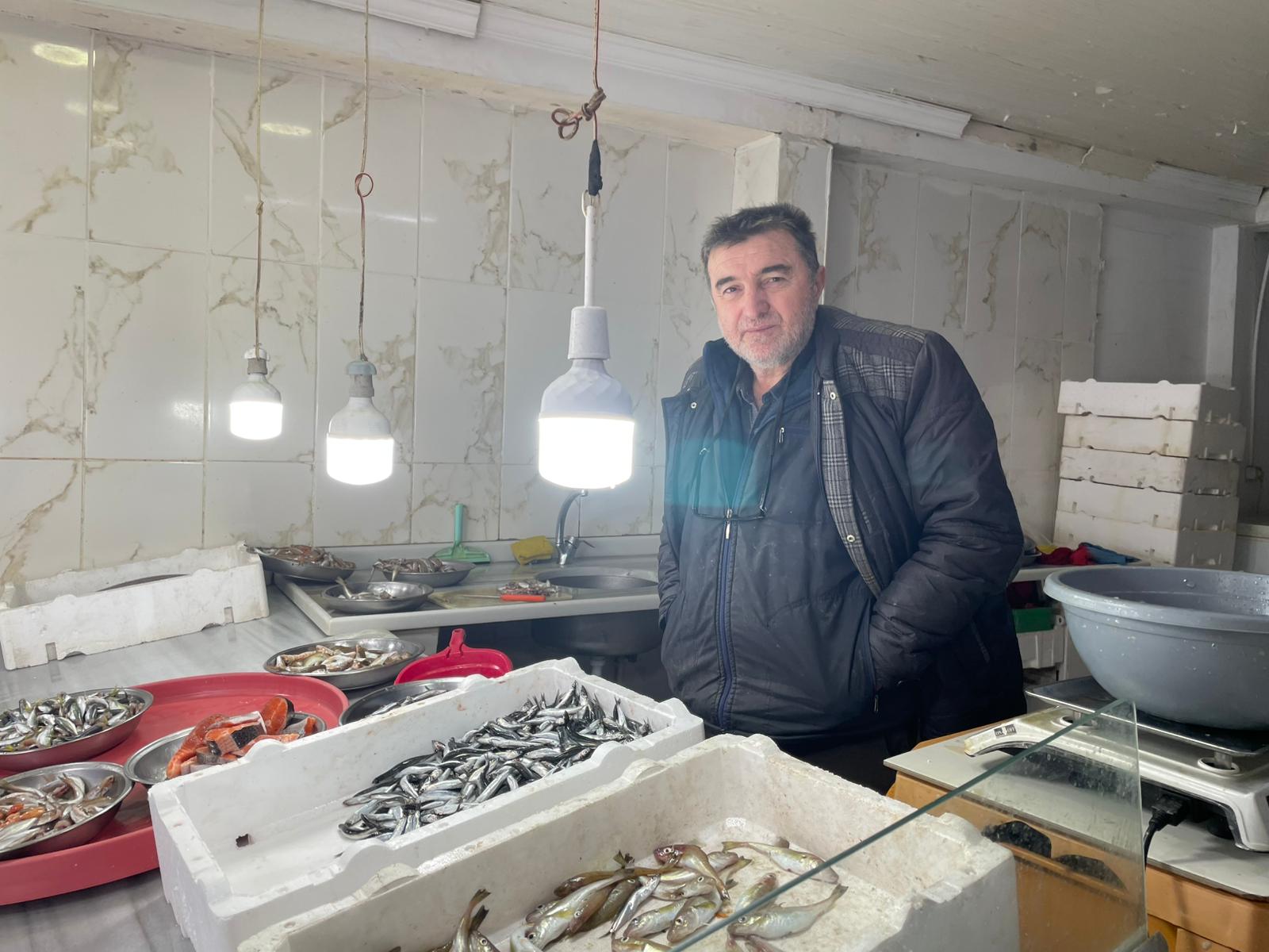 Nakit Bitti, Satışlar Kredi Kartına Kaldı (2)