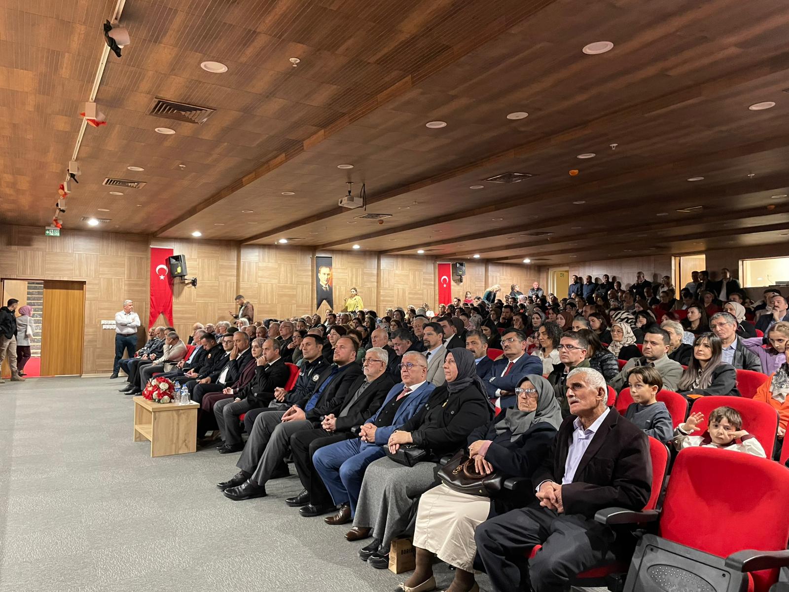 Öğretmenler Günü Coşkuyla Kutlandı (1)