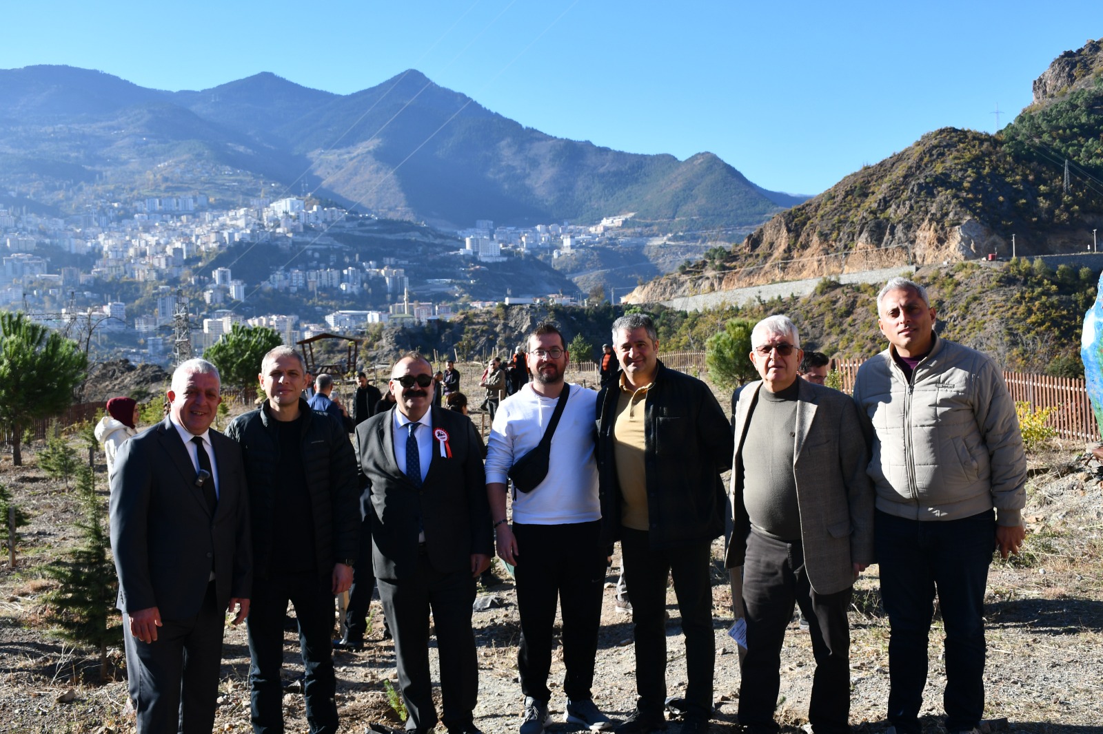 Öğretmenler Günü Hatıra Ormanı Oluşturuldu (1)