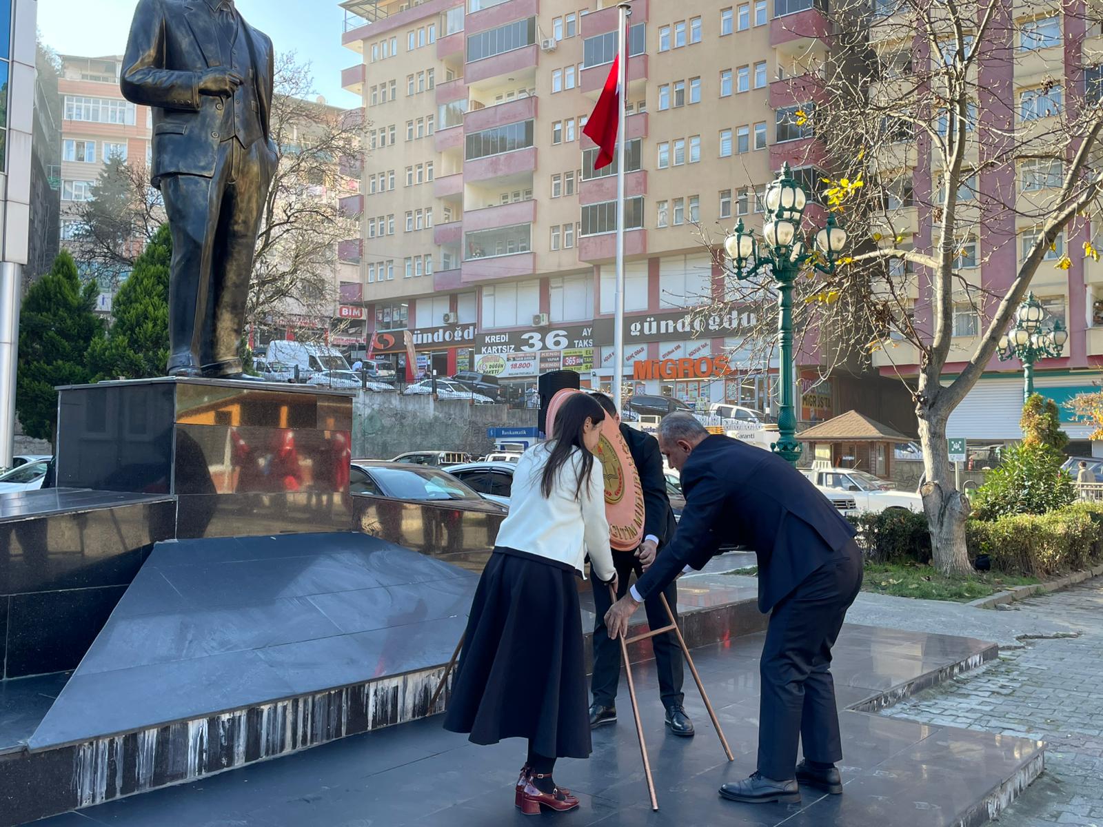 Öğretmenler Günü Kutlamaları Törenle Başladı (2)