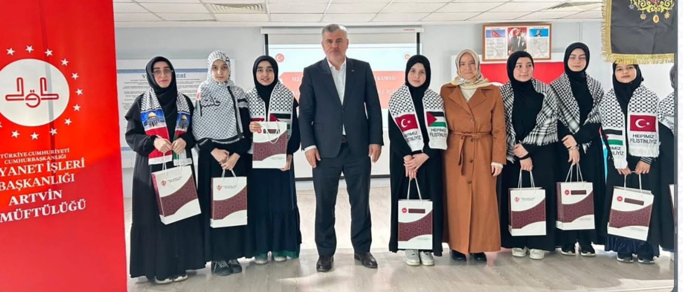 “Şehirler Dile Geliyor” Sahne Oyunu Sergilendi-1